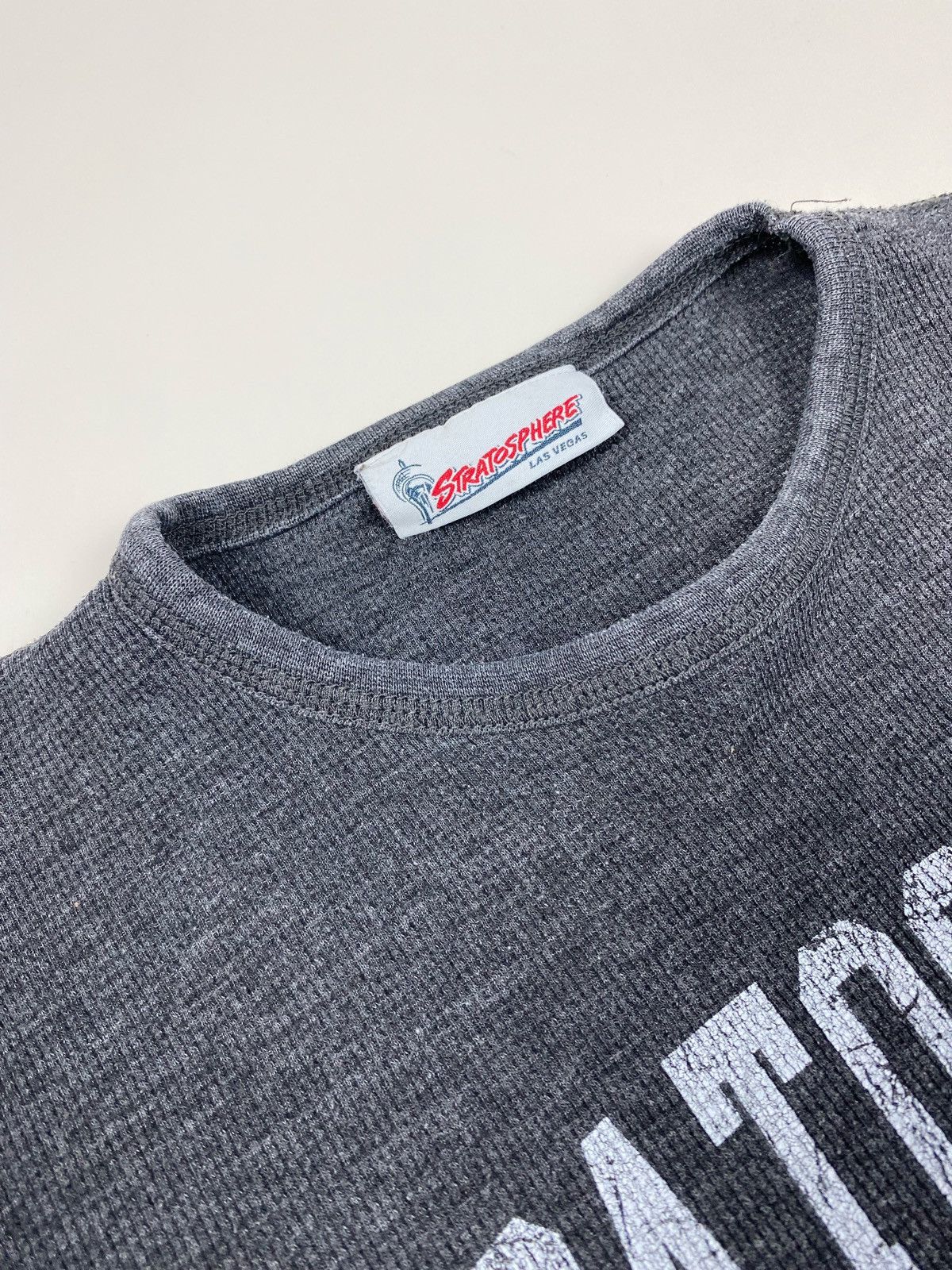 Vintage Y2K Vintage Stratosphere Las Vegas Waffle Thermal Shirt Size US S / EU 44-46 / 1 - 3 Thumbnail
