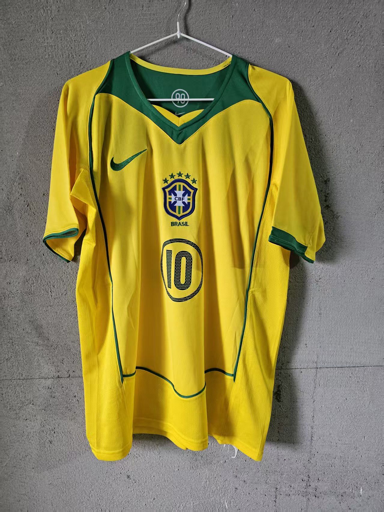 Other 2004 Brazil #10 Ronaldinho Jersey Home Size US XL / EU 56 / 4 - 1 Thumbnail