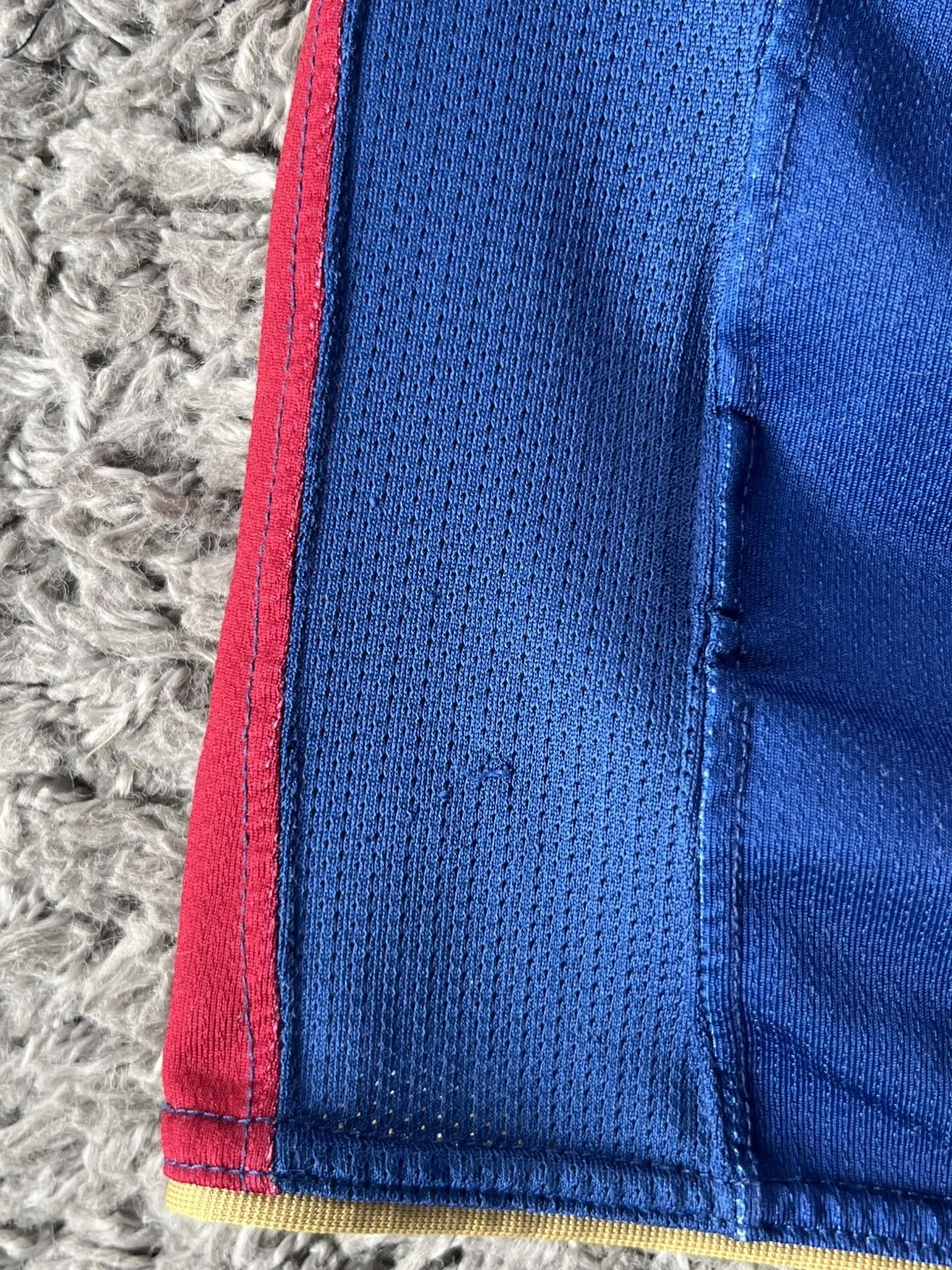 Nike Vintage Jersey FC.Barcelona UNICEF Size US XL / EU 56 / 4 - 9 Thumbnail