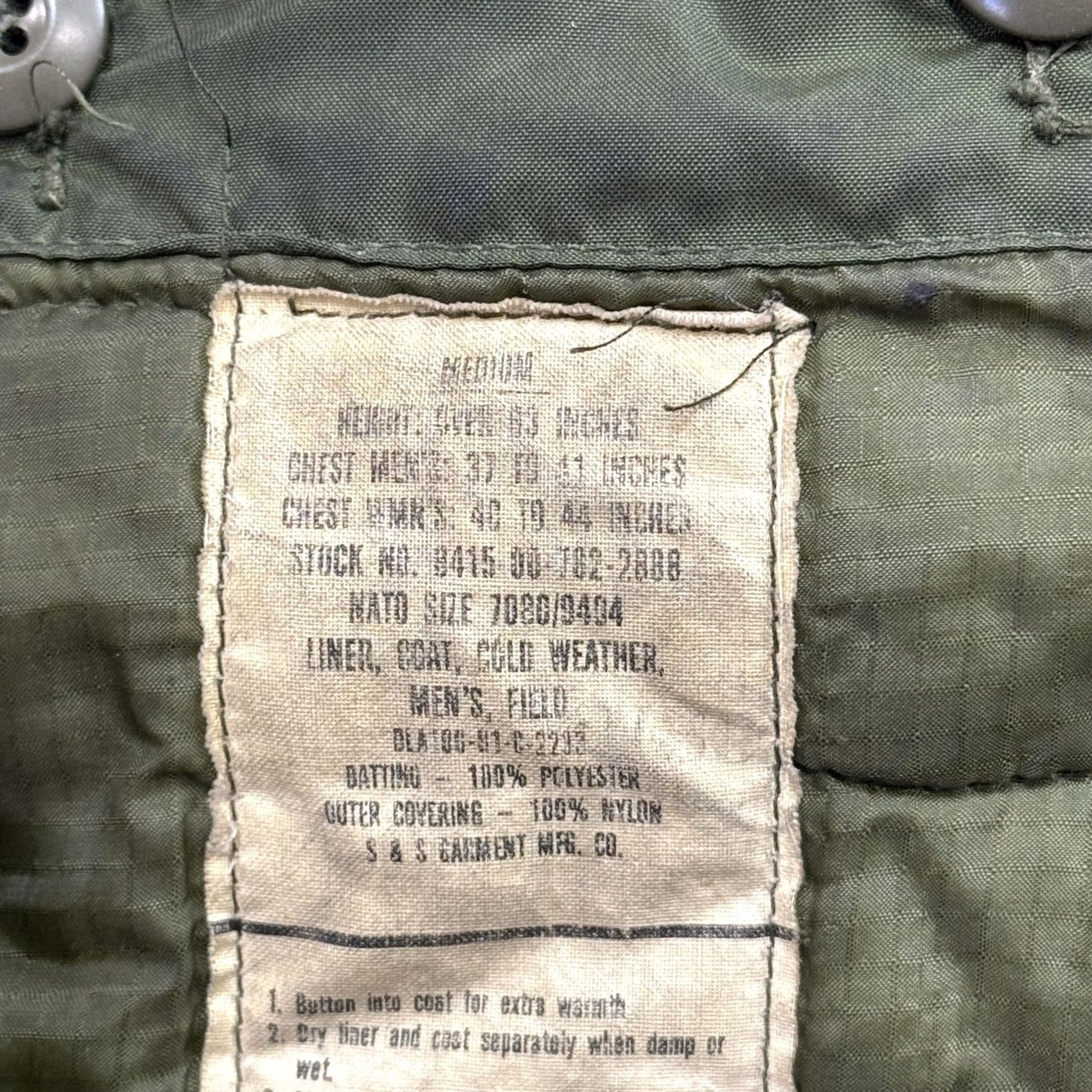American Apparel VINTAGE U.S. Air Force Jacket Mens Large Short Woodland Camo M-65 Field Coat 90s Size US 33 - 5 Thumbnail