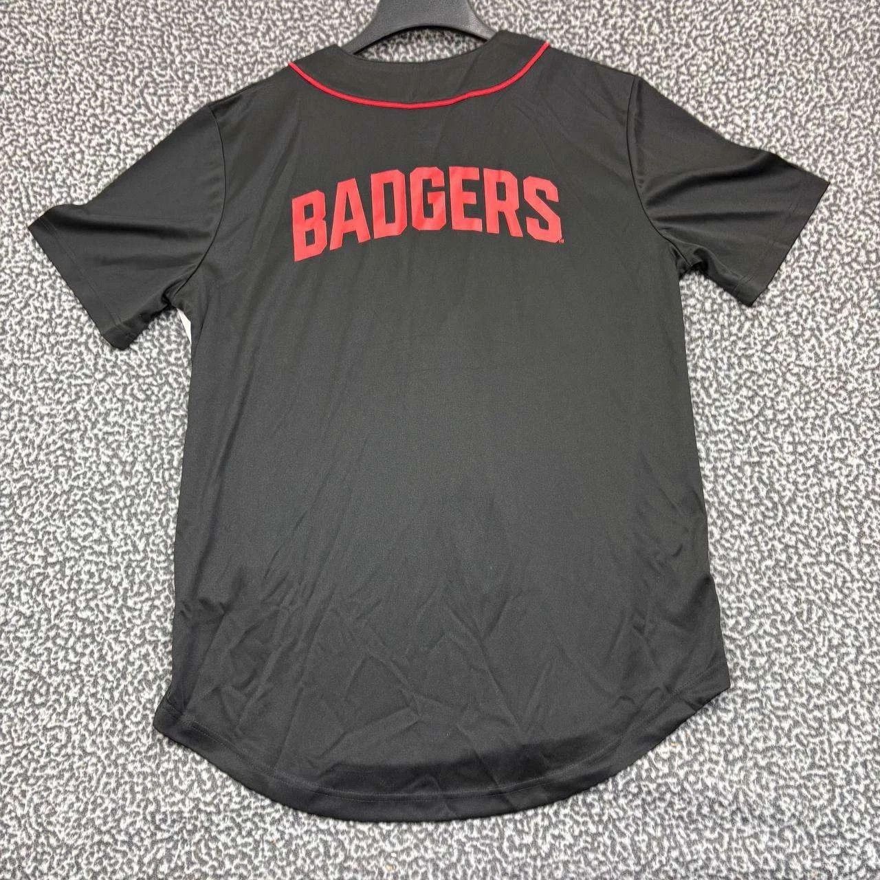 Other Wisconsin Badgers Jersey Shirt Men Button Up Short Sleeve L Size US L / EU 52-54 / 3 - 2 Thumbnail