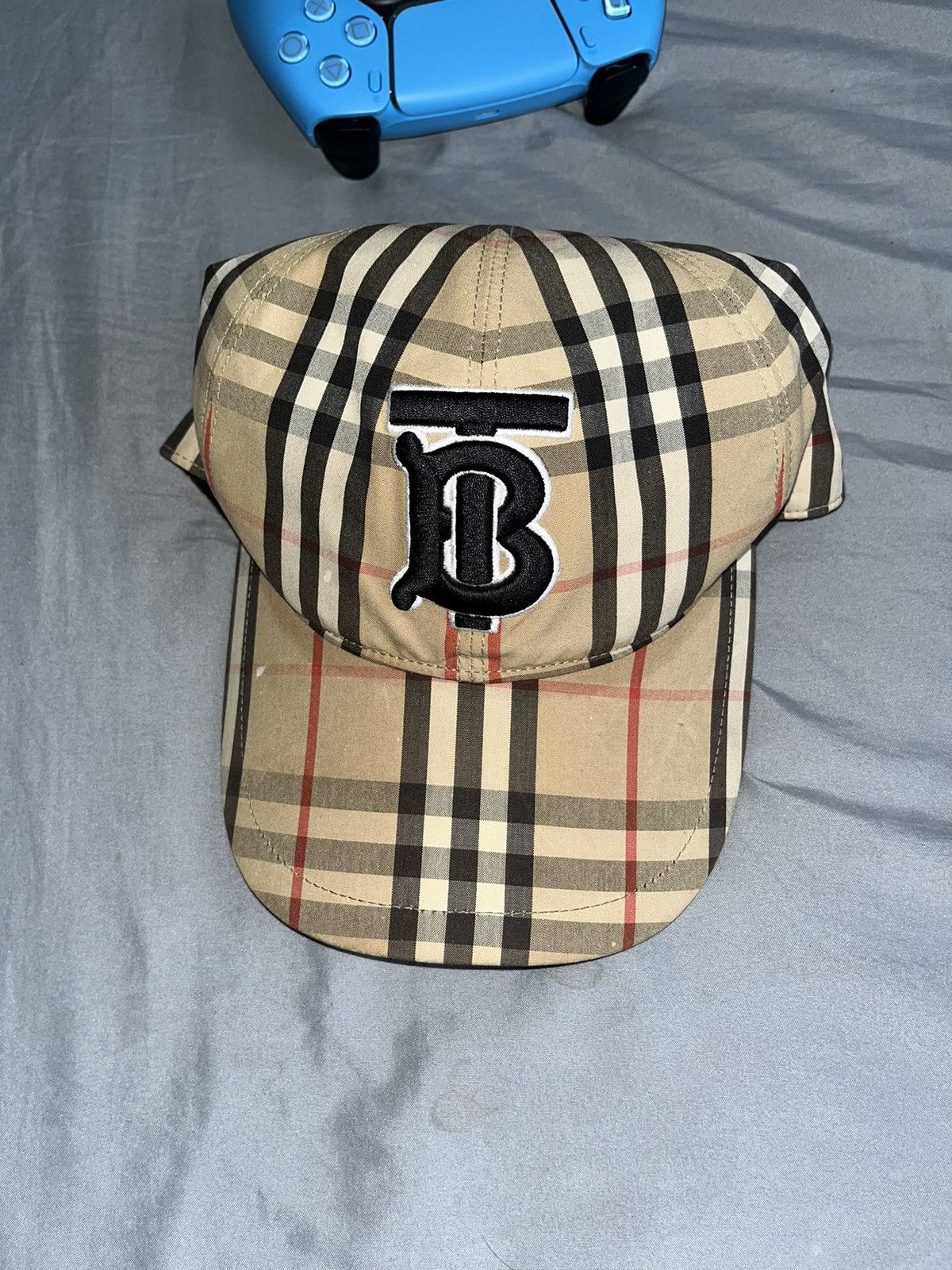 BURBERRY MENS HAT
