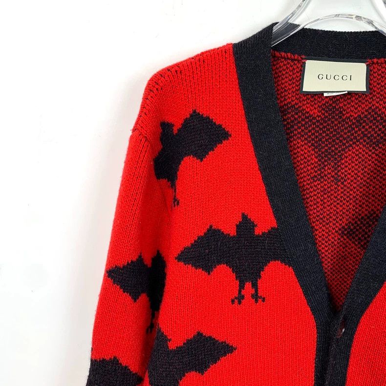 Gucci Gucci Red bat full-printed wool V-neck long-sleeved knitted Size US M / EU 48-50 / 2 - 3 Thumbnail