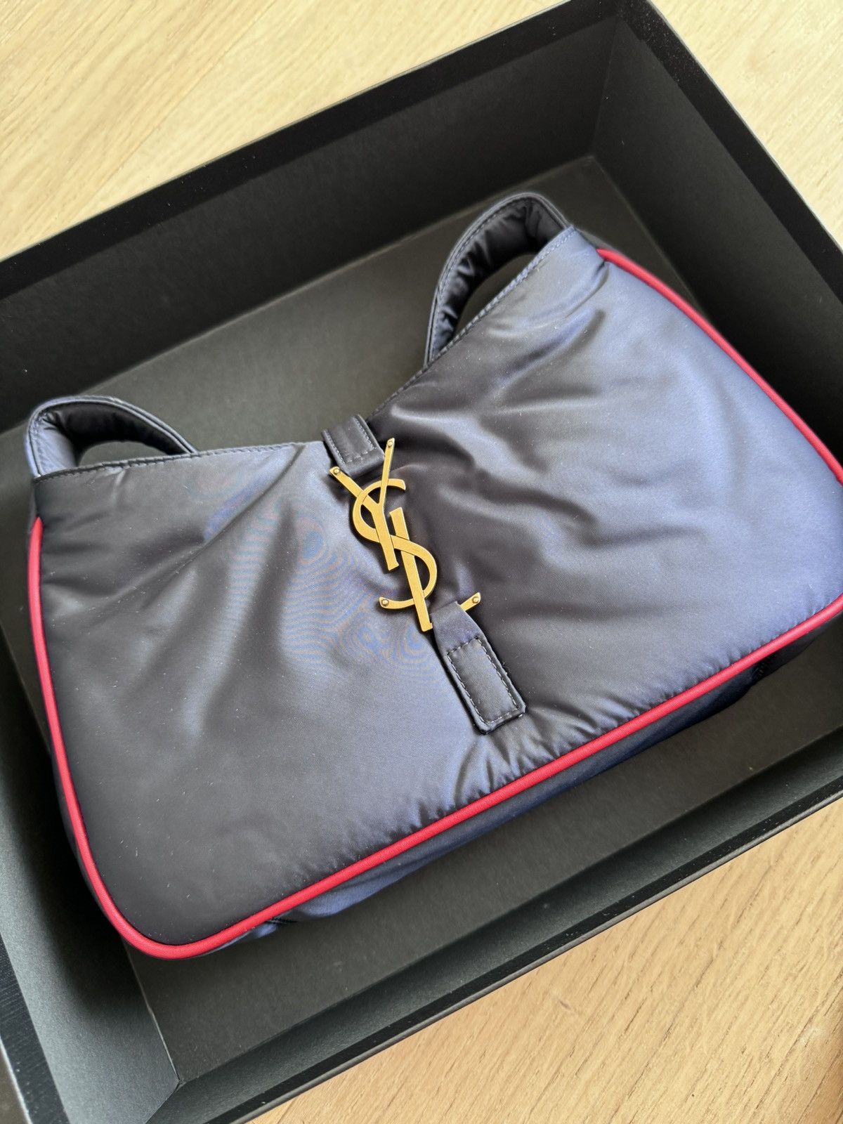Yves Saint Laurent Yves saint Laurent shoulder bag Size ONE SIZE - 1 Thumbnail