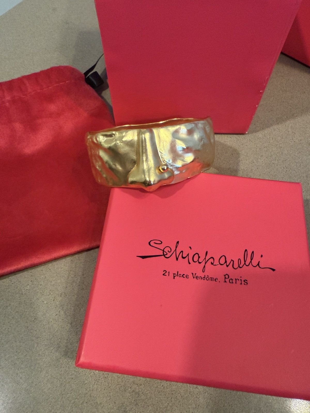 Schiaparelli 3 pièces Schiaparelli Hammered Gold Cuff Bracelet Size ONE SIZE - 11 Thumbnail