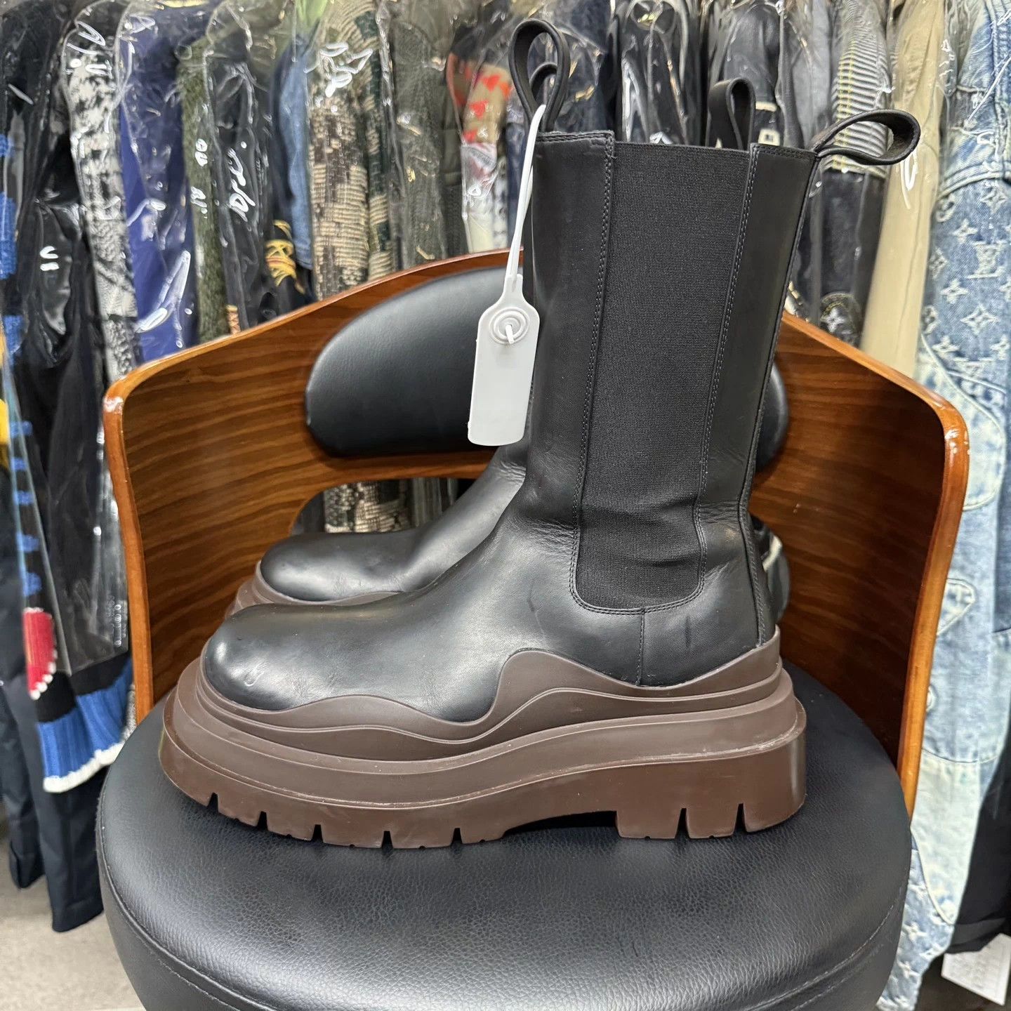 Bottega Veneta BV Black Brown Chelsea Boots Size 38 Mint Worn Twice Size US 8 / IT 38 - 6 Thumbnail