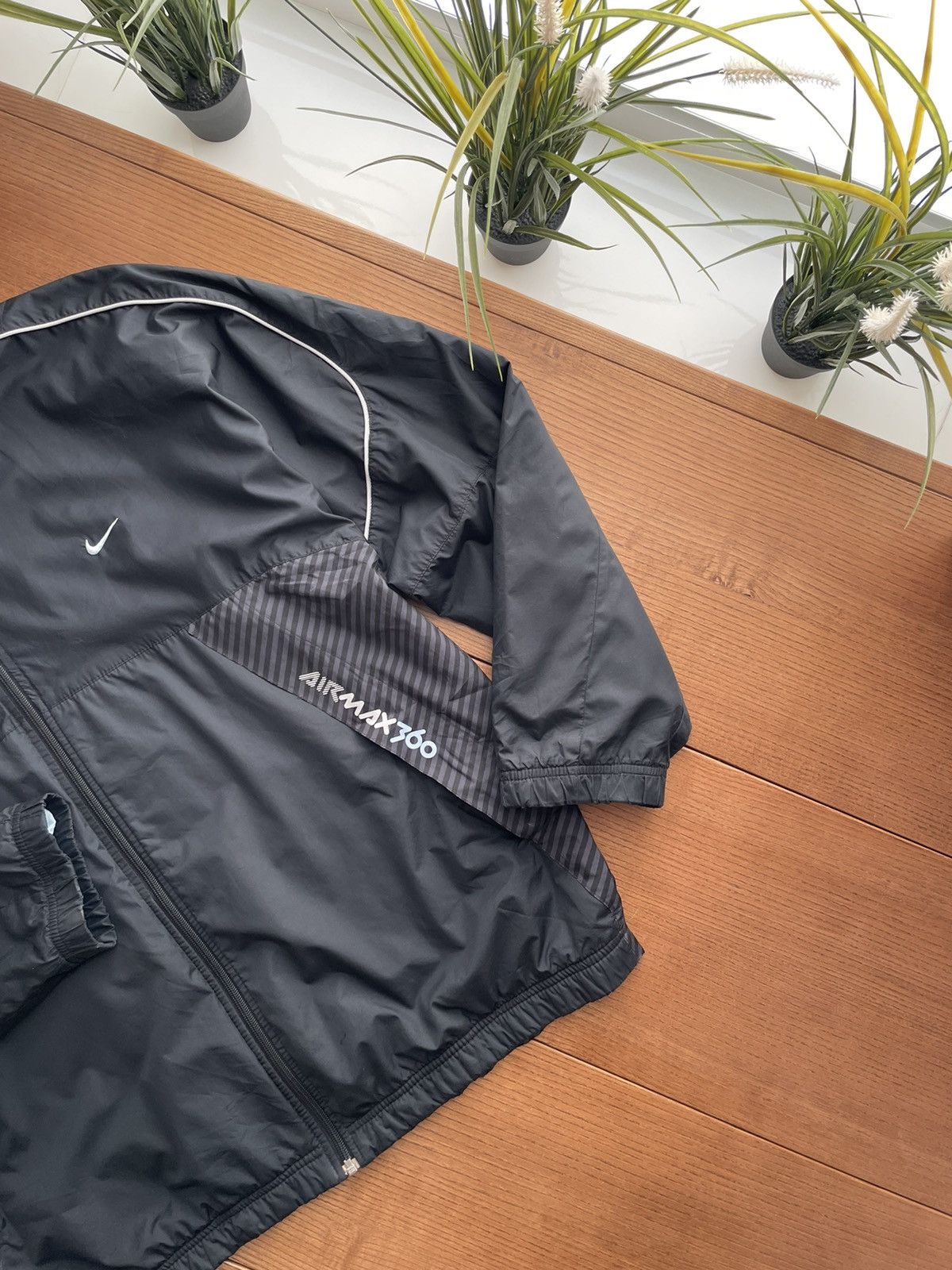Nike × Vintage Vintage Nike Y2K AirMax 360 Logo Nylon Drill Jacket Bomber Size US L / EU 52-54 / 3 - 3 Thumbnail