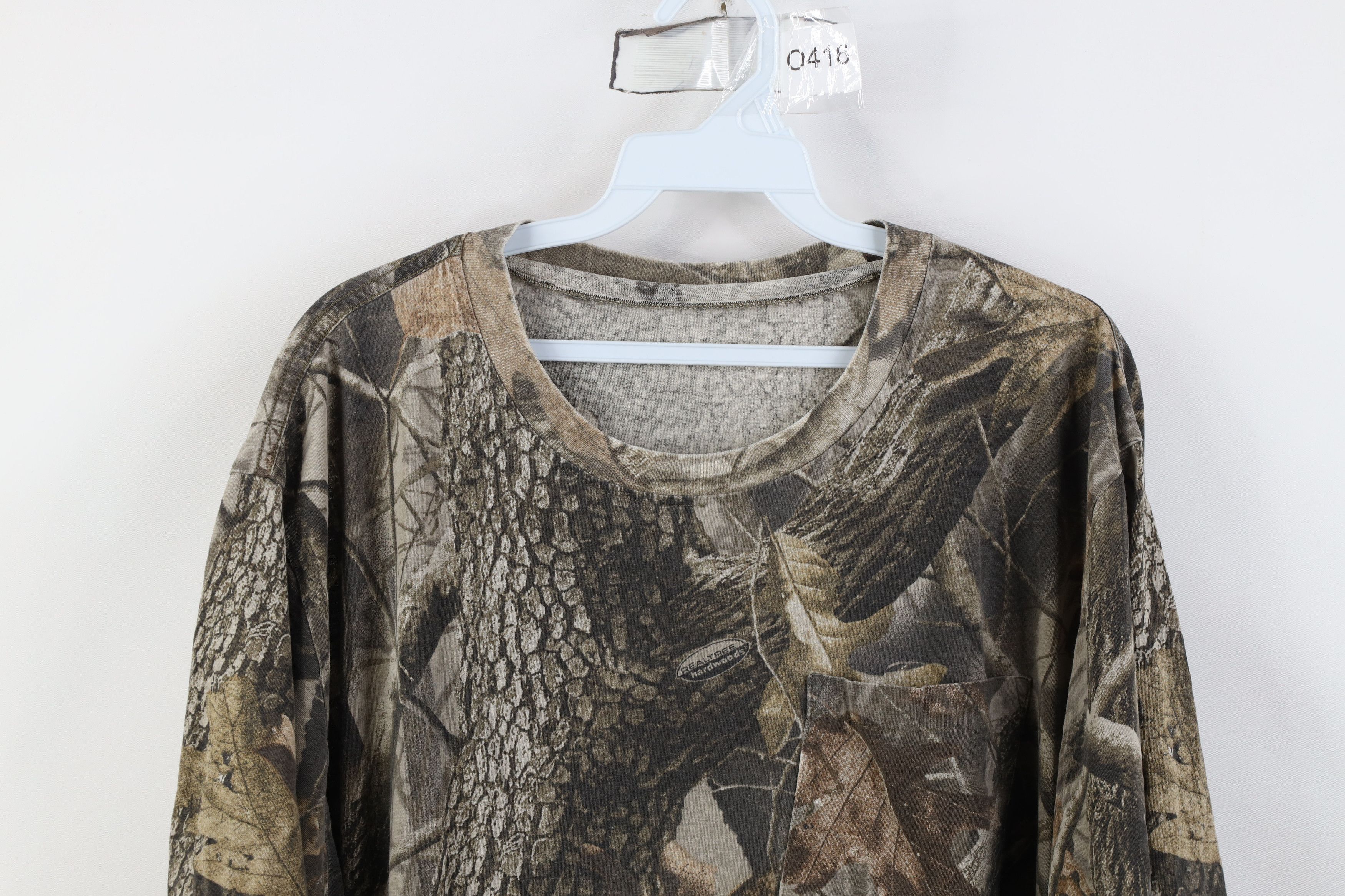 Vintage Vintage 90s Y2K Streetwear Camouflage Pocket T-Shirt Size US XL / EU 56 / 4 - 2 Thumbnail