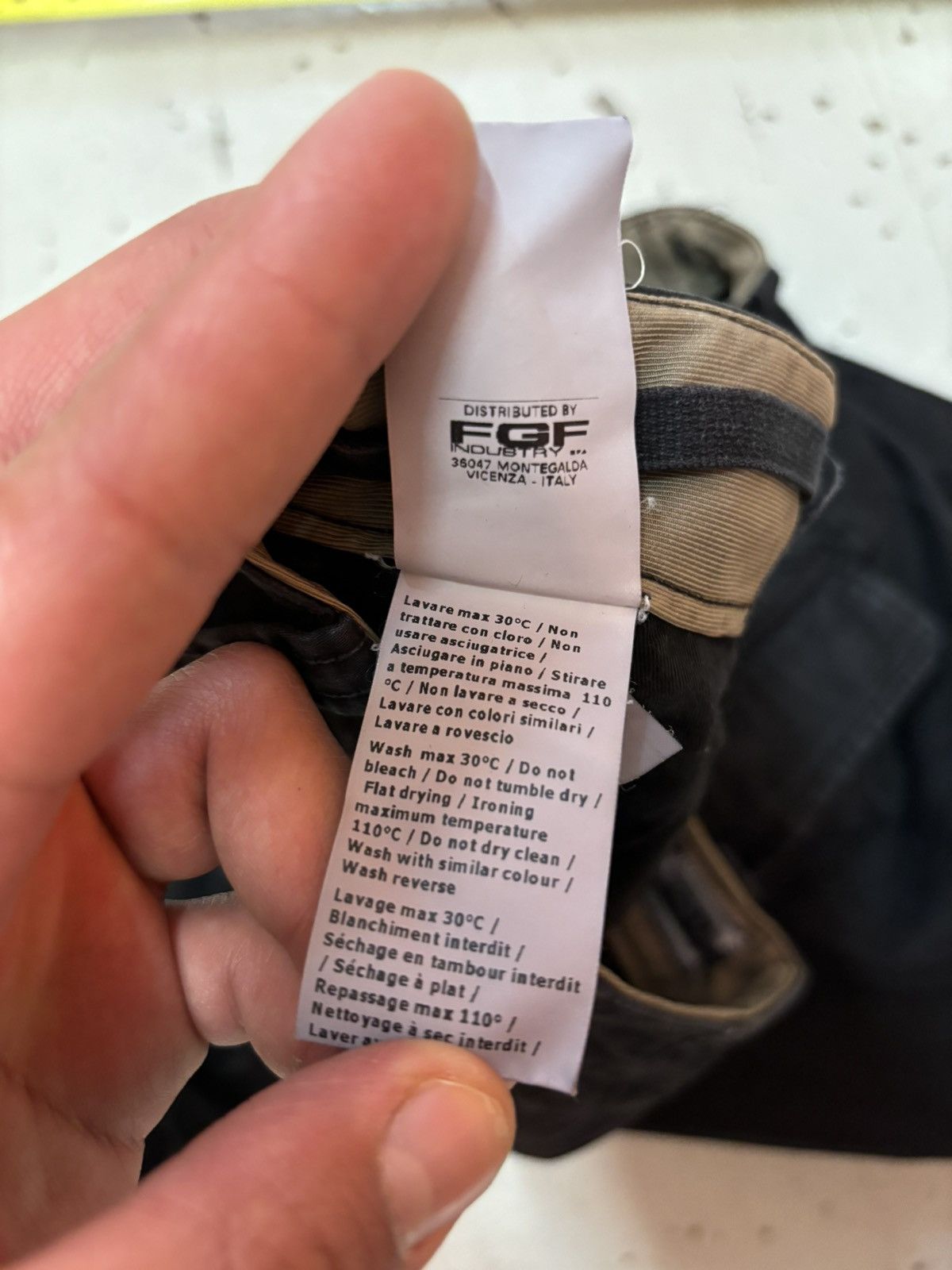 C.P. Company ***FINAL DROP***RARE CP COMPANY TECHNICAL SPIRAL CARGO 52 Size US 38 / EU 54 - 17 Thumbnail