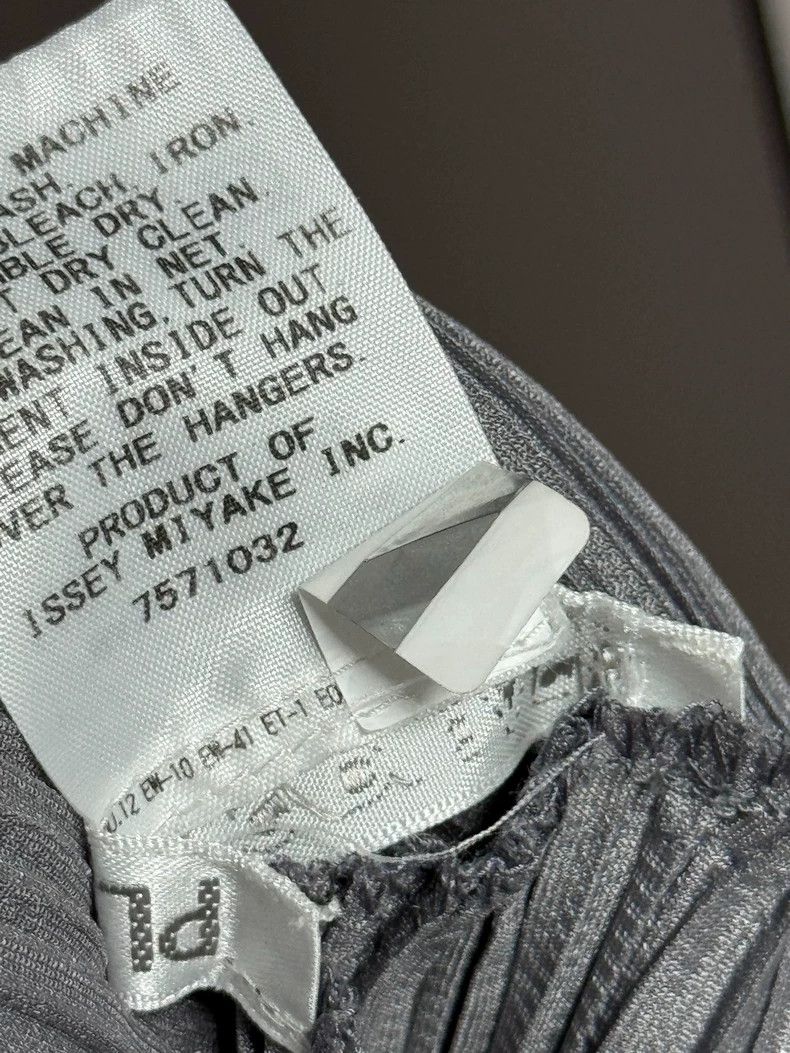 Issey Miyake Issey Miyake size:3 Dark grey horizontal stripe spring dre Size S / US 4 / IT 40 - 4 Thumbnail