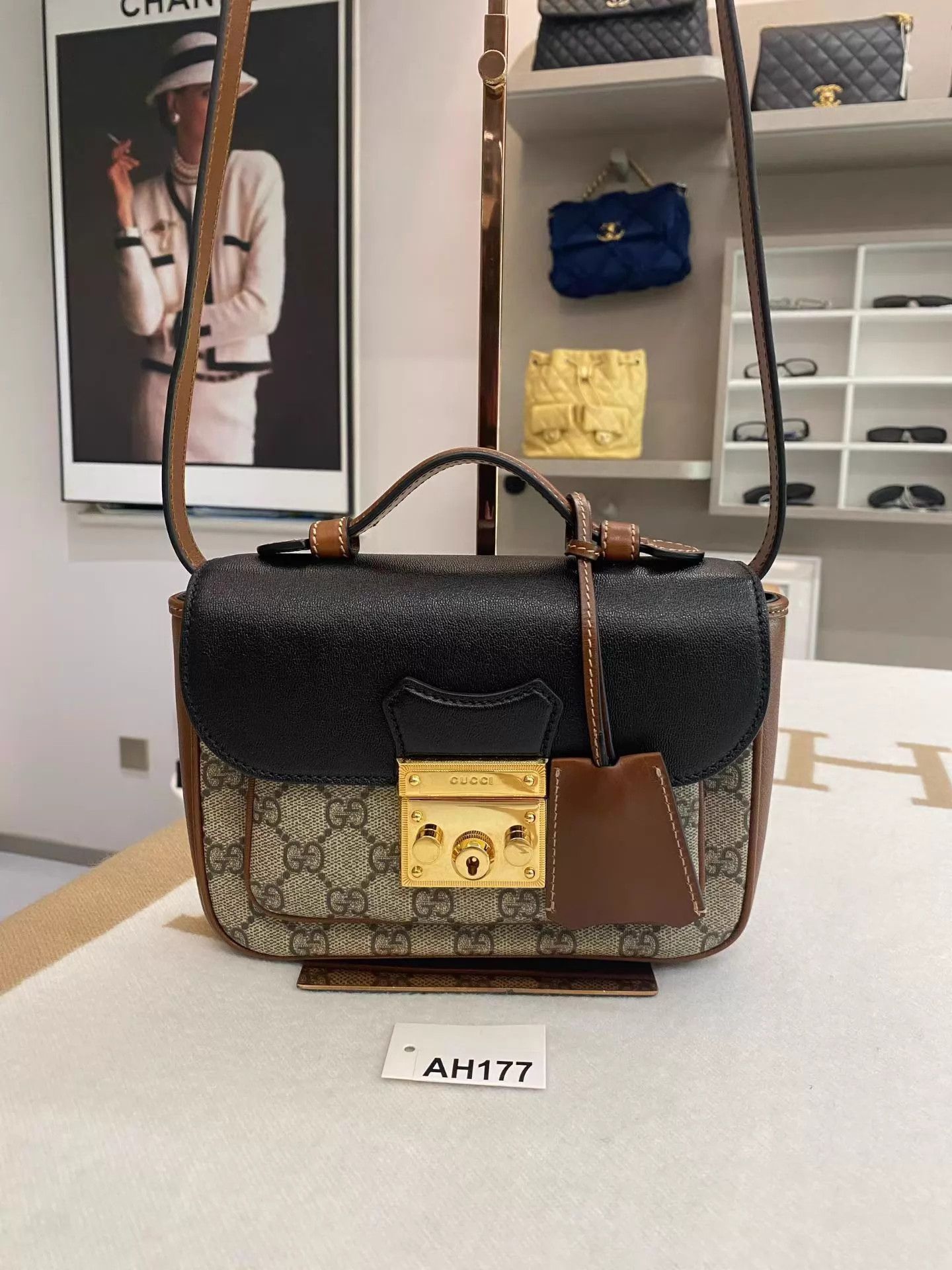 Gucci GUCCI Padlock GG Monogram Black Calfskin Handbag Near Mint Size ONE SIZE - 3 Thumbnail