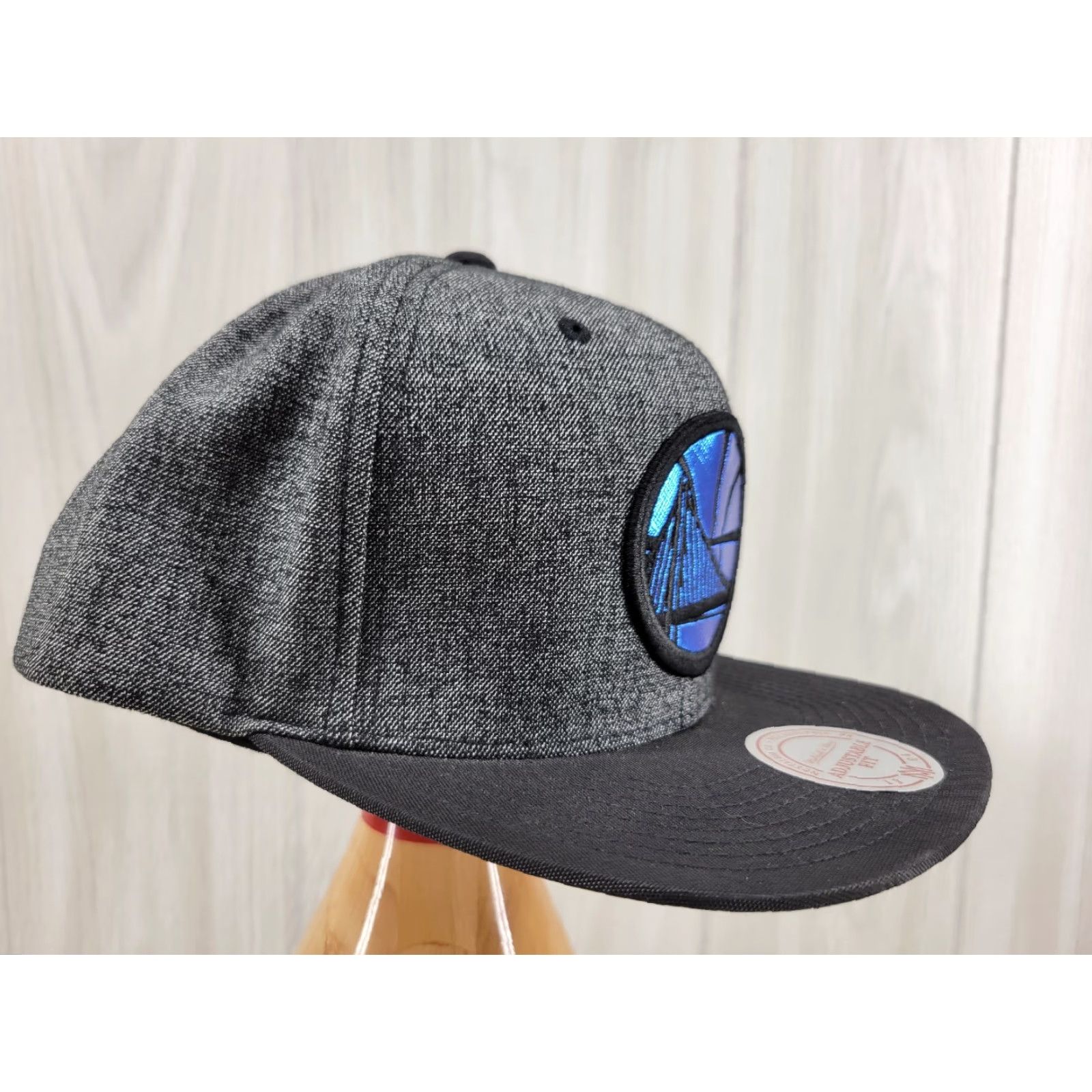Mitchell & Ness Mitchell & Ness Golden State Warriors Gray Snapback Hat Basketball NBA Mens One Size Gray Snapback Warriors NBA Men Size ONE SIZE - 3 Thumbnail