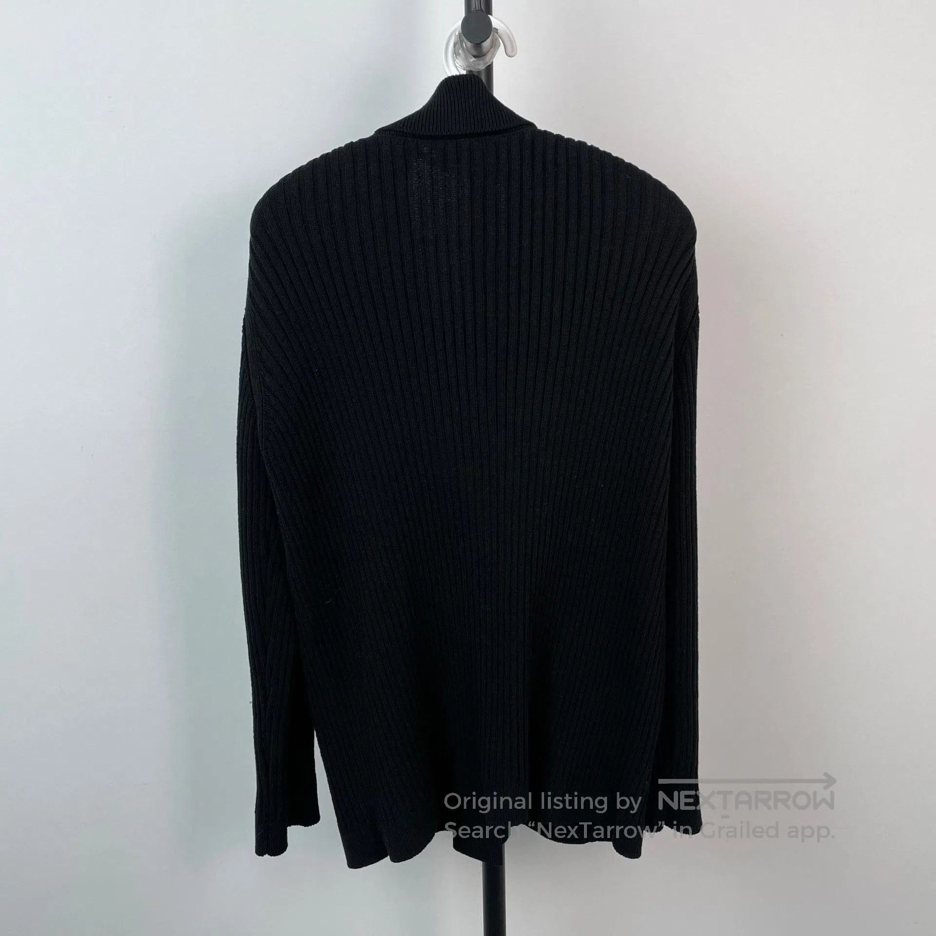 Chanel Chanel Black Gold Button Knit Cardigan. Size M / US 6-8 / IT 42-44 - 2 Thumbnail