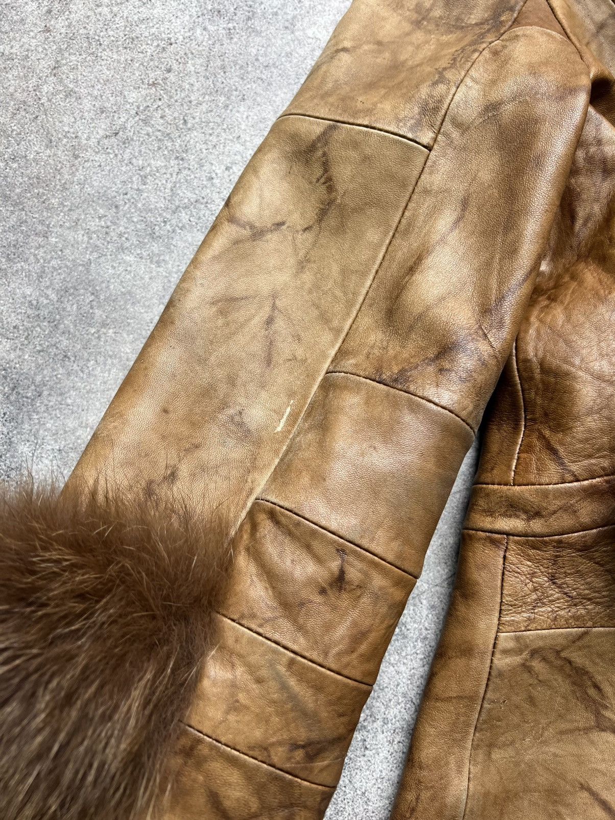 Vintage Vintage gorgeous fancy leather jacket with fur details Size S / US 4 / IT 40 - 12 Thumbnail