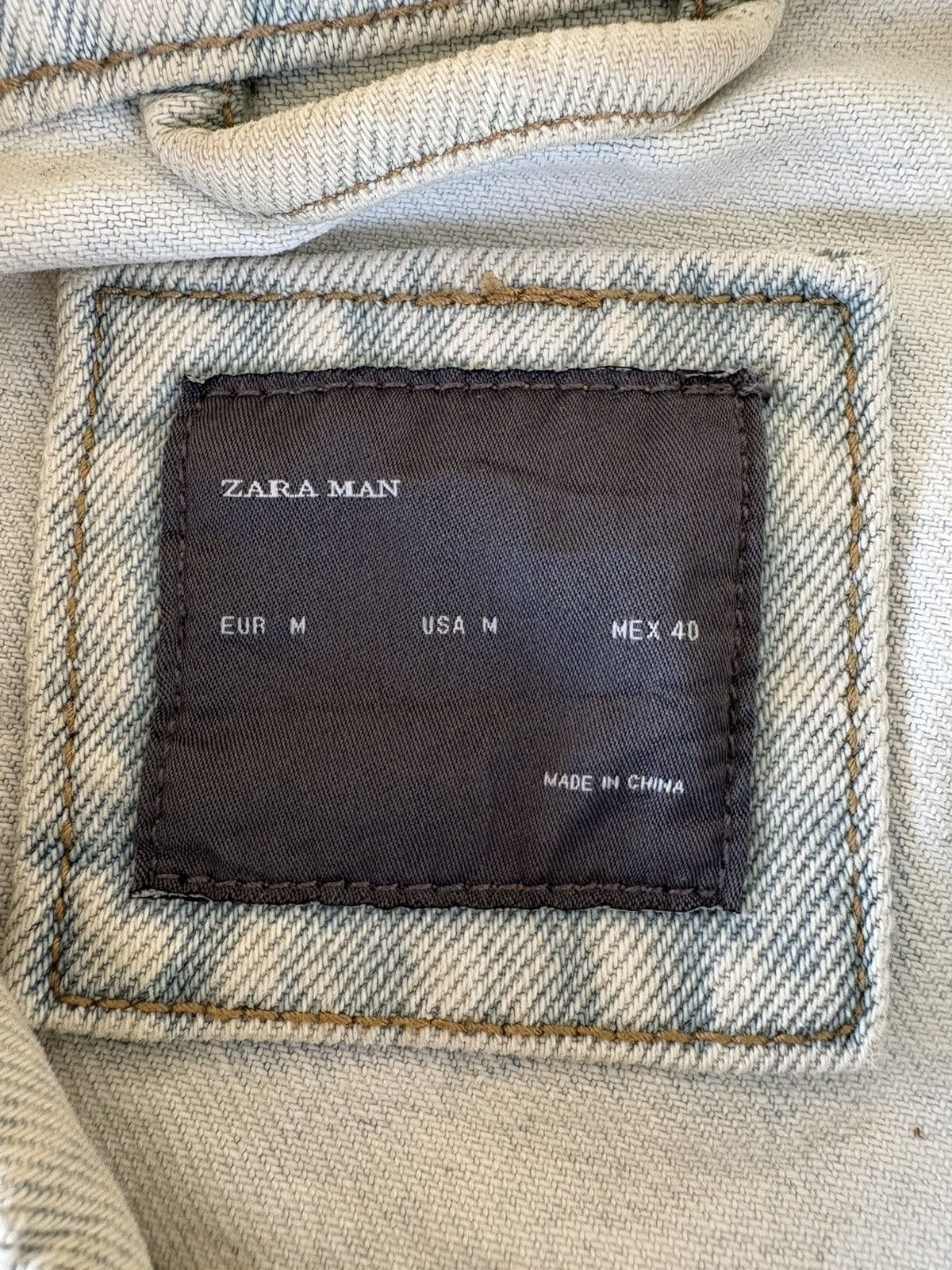 Zara Zara Man Denim Jacket With Two Rose Logo Distressed Denim Size US M / EU 48-50 / 2 - 17 Thumbnail