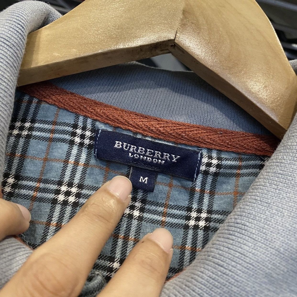 Burberry BURBERRY LONDON NOVA CHECK POLO T-SHIRT Size US M / EU 48-50 / 2 - 12 Thumbnail