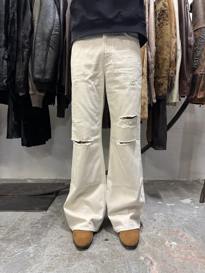 Acne Studios FW2022 Acne Studios White Destroyed Baggy White Denim Jeans Size US 39 - 5 Thumbnail