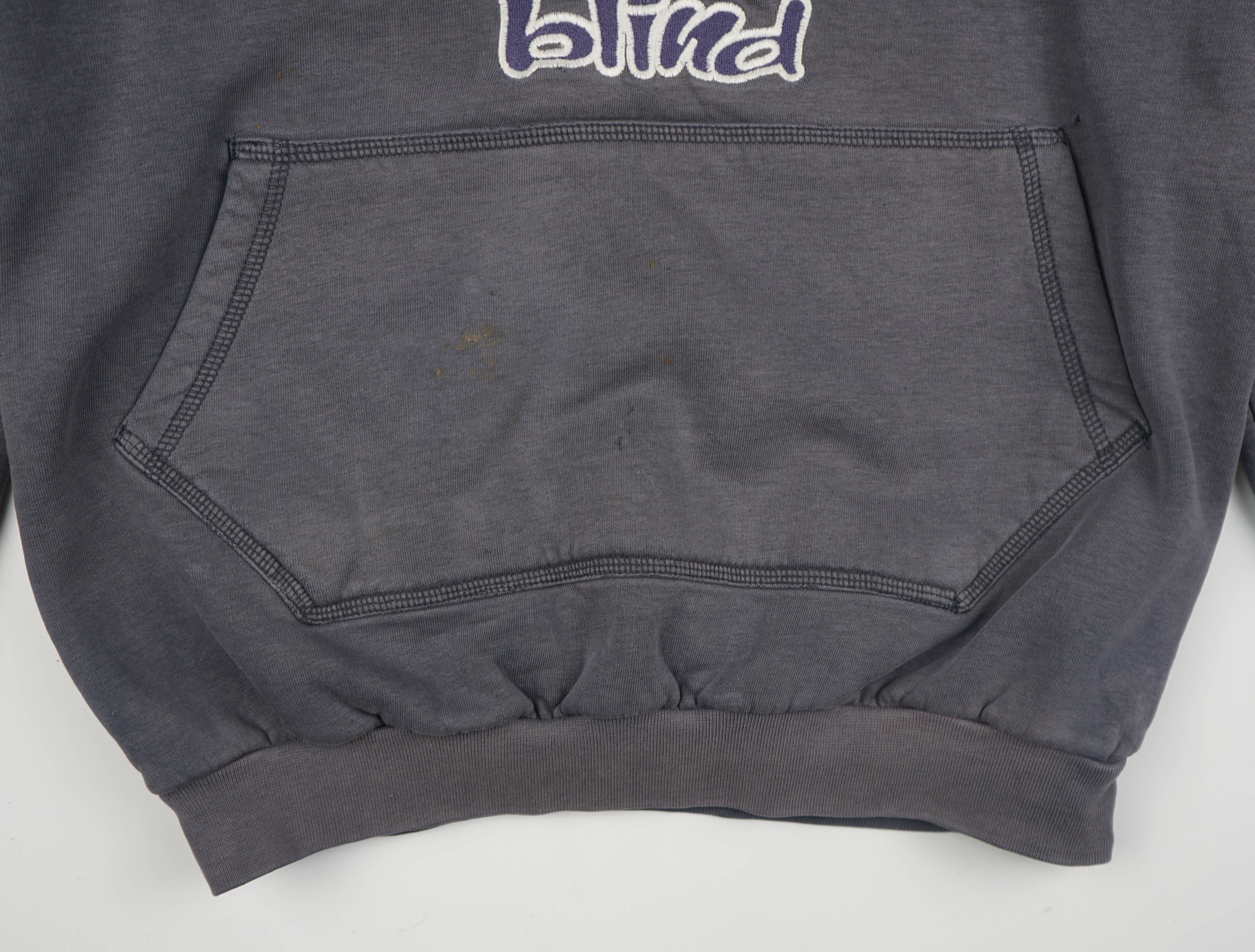 Santa Cruz Skateboards × Vintage Vintage 1990s Blind Hoodie Distressed Size US S / EU 44-46 / 1 - 2 Thumbnail