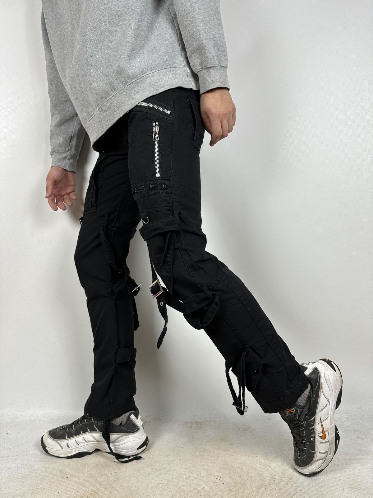 Japanese Brand Vintage Gothicana By EMP Punk Bondage Black Cargo Pants Size US 30 / EU 46 - 4 Thumbnail