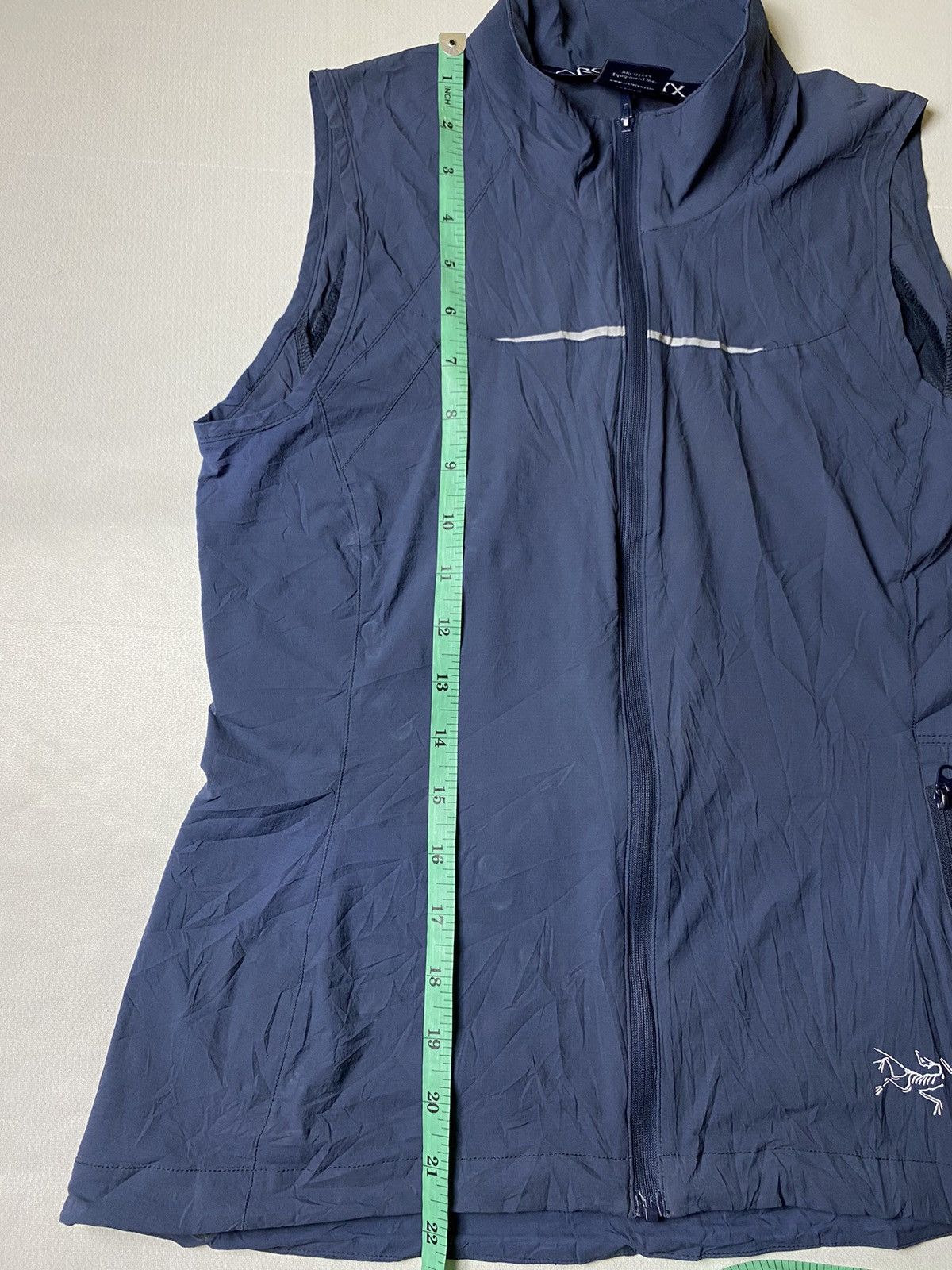 Arc'teryx Rare Vintage Arc’teryx Shell Nylon Vest Reflective Strips Size S / US 4 / IT 40 - 13 Thumbnail