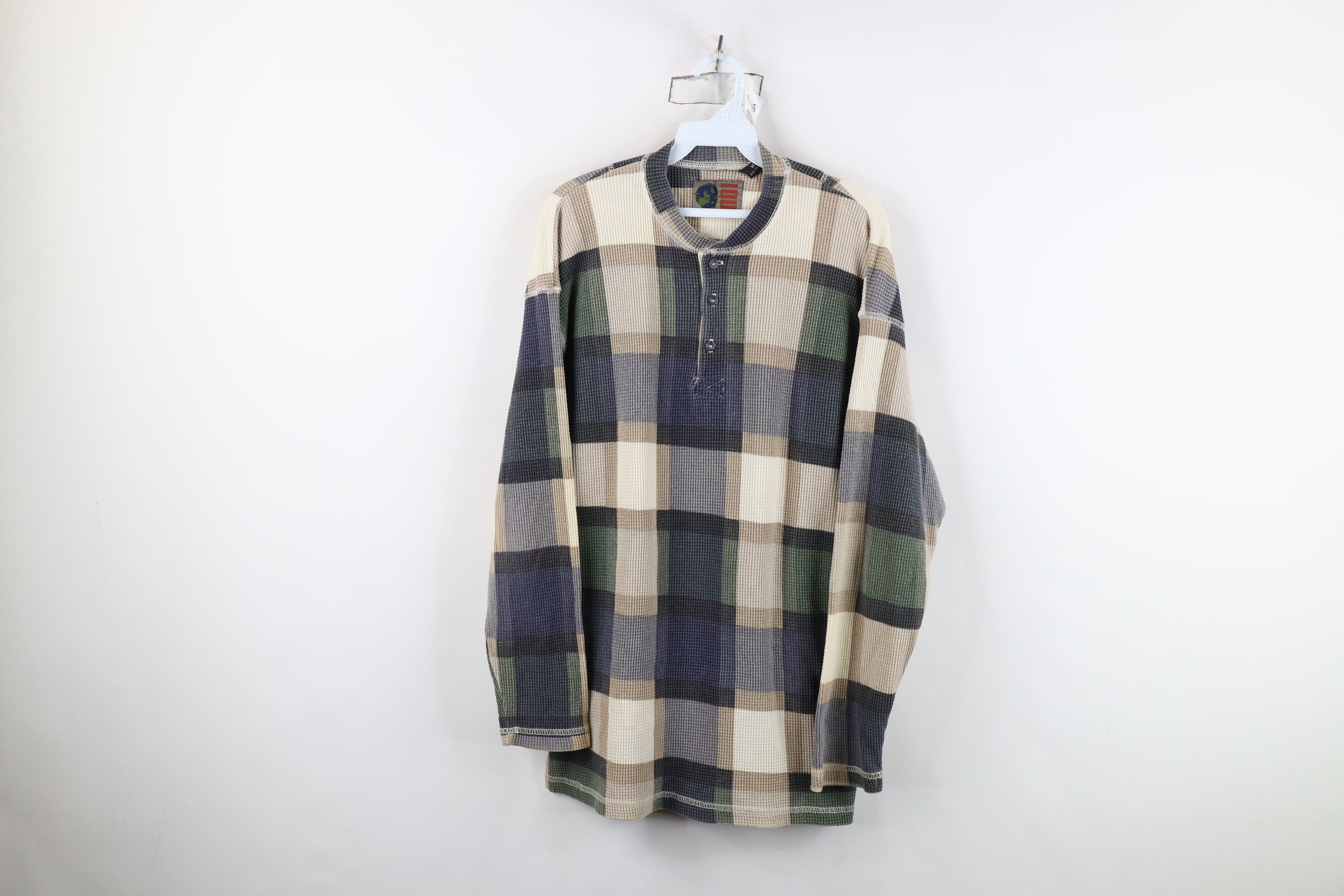 Vintage Vintage 90s IOU Waffle Knit Long Sleeve Henley T-Shirt USA Size US M / EU 48-50 / 2 - 1 Thumbnail