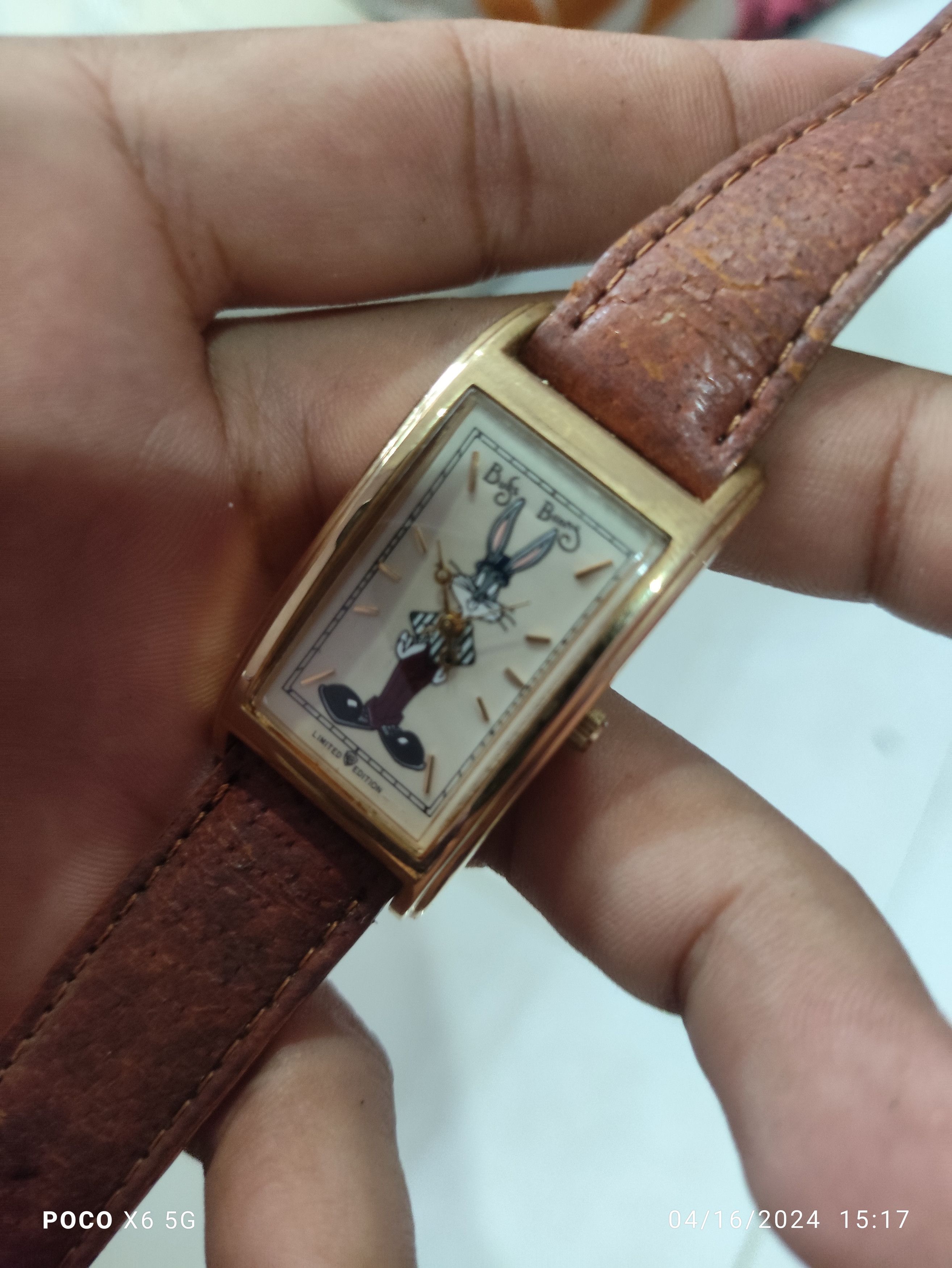 Japanese Brand LIMITED EDITION "BUGS BUNNY" THE WARNER BROS WATCH COLLECT Size ONE SIZE - 5 Thumbnail