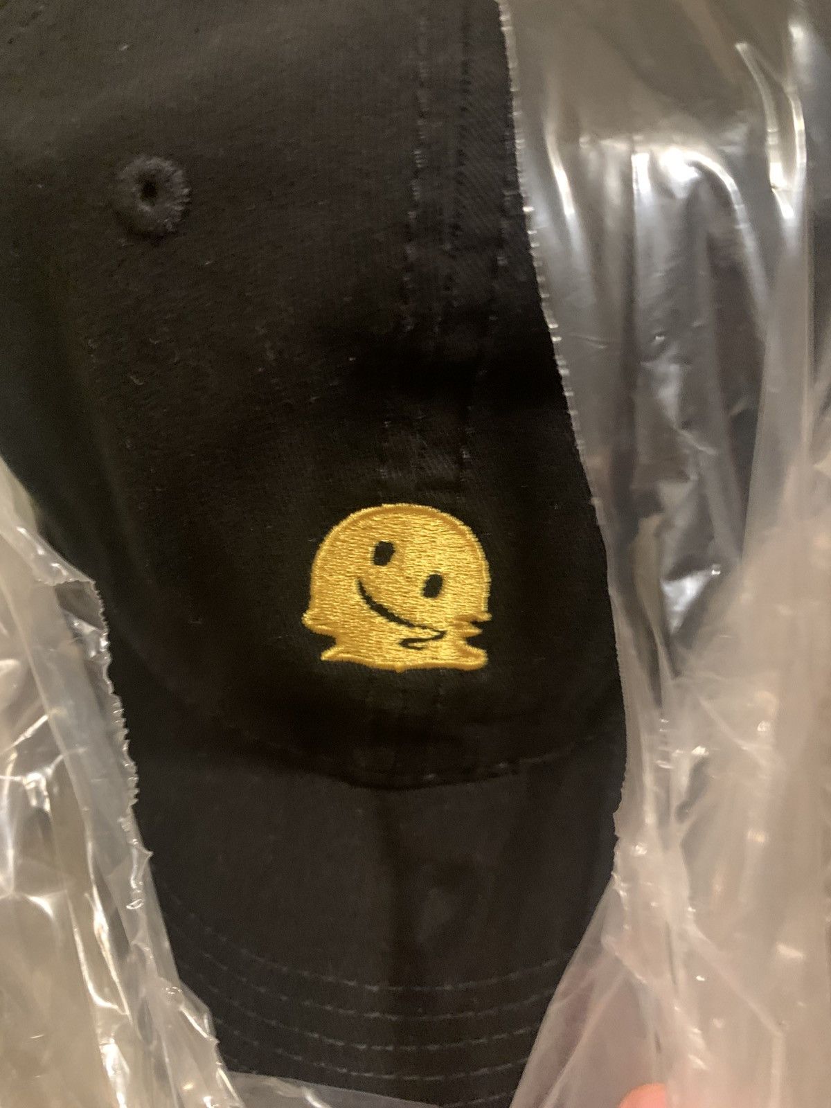 Other Melting Smiley Face Size ONE SIZE - 5 Thumbnail