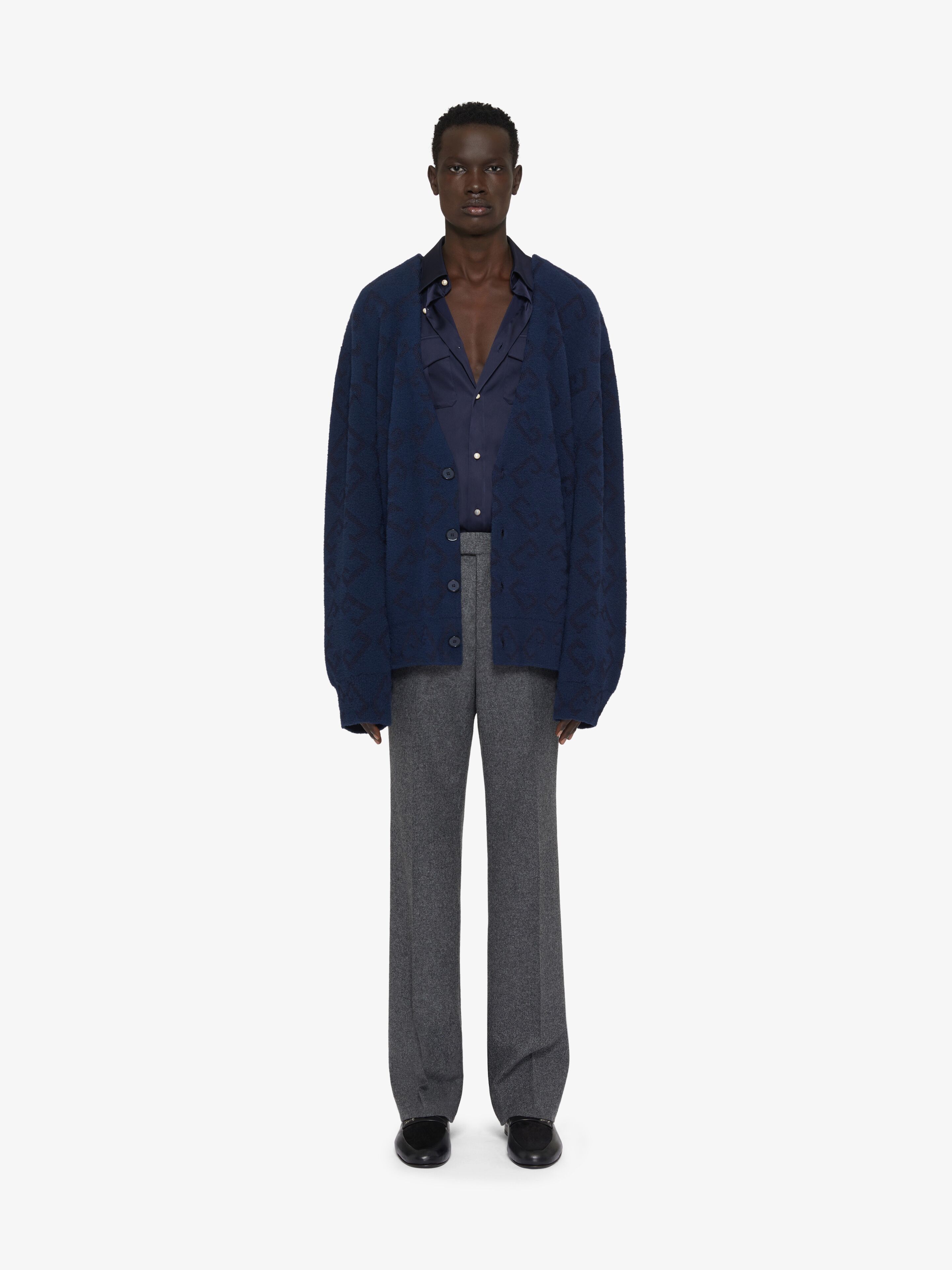 Givenchy oc11z0725 Cardigan Sweater in Dark Blue Size US M / EU 48-50 / 2 - 3 Thumbnail