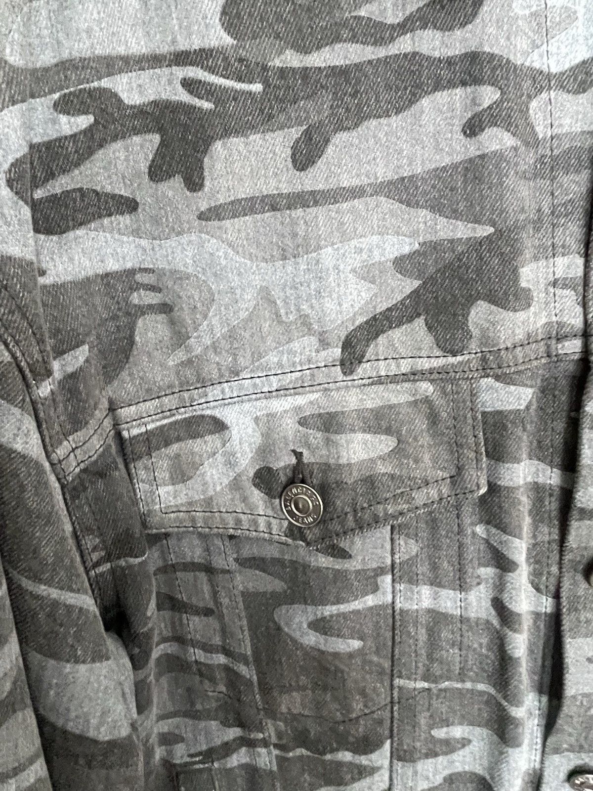 Balenciaga Balenciaga Greg camo trucker denim jacket Size US M / EU 48-50 / 2 - 4 Thumbnail