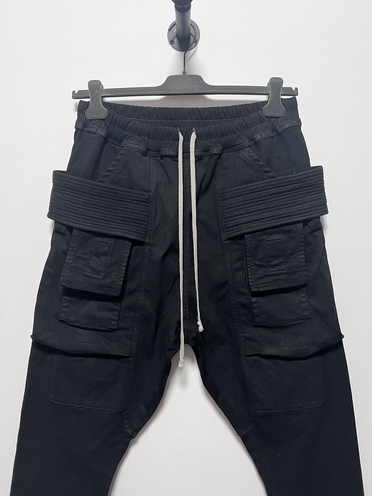 Rick Owens Drkshdw Rick owens waxed denim creatch cargo drawstring pants Size US 34 / EU 50 - 2 Thumbnail