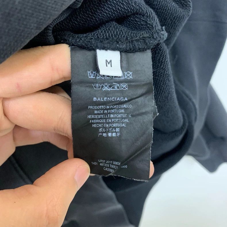 Balenciaga Balenciaga Black Sinner Hoodie Size US M / EU 48-50 / 2 - 7 Thumbnail