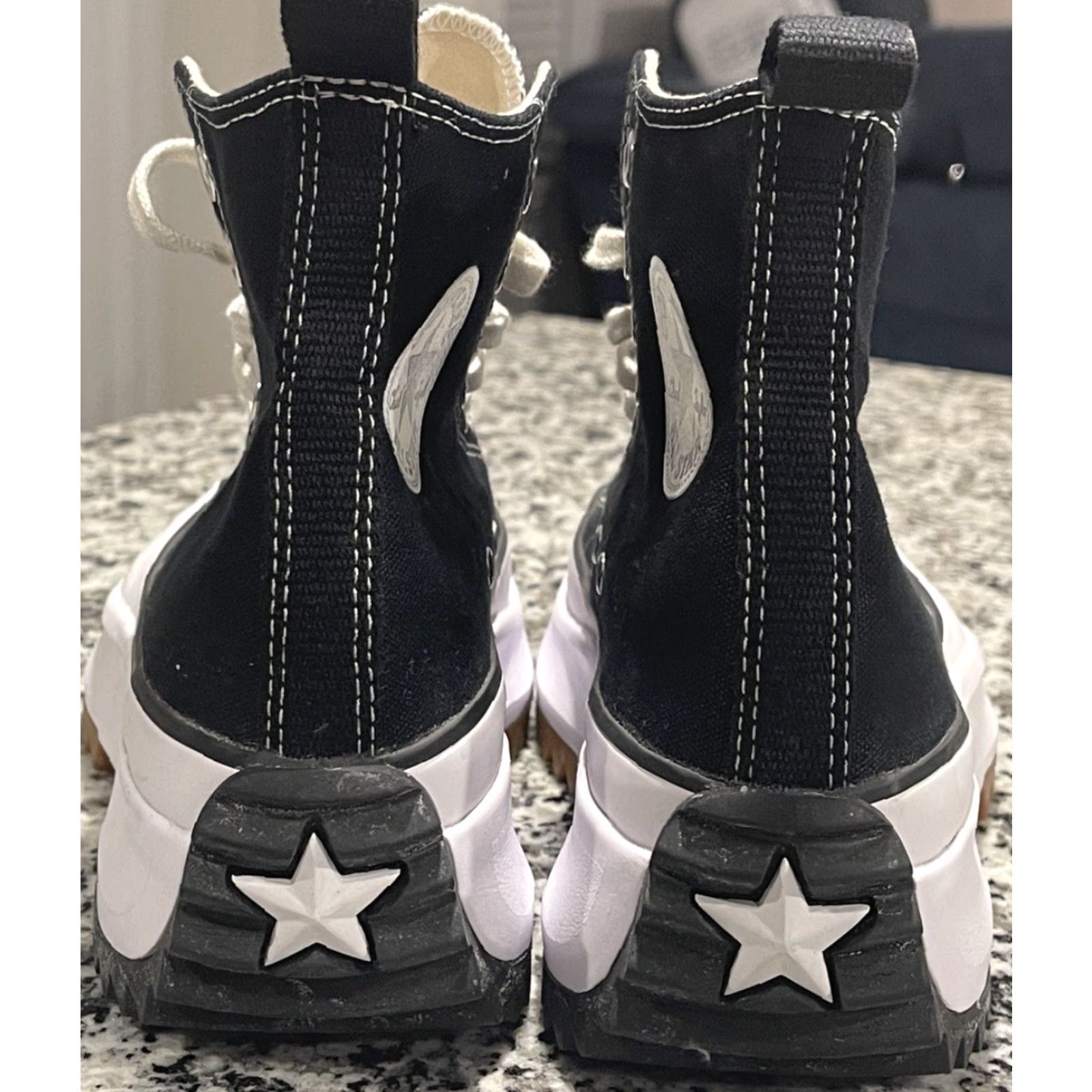 Converse VINTAGE Converse Run Star Hike Platform High Top Unisex Casual Shoe 9.5 Black 2019 Stars Sneakers Mens Womens Size L / US 10 / IT 46 - 4 Thumbnail