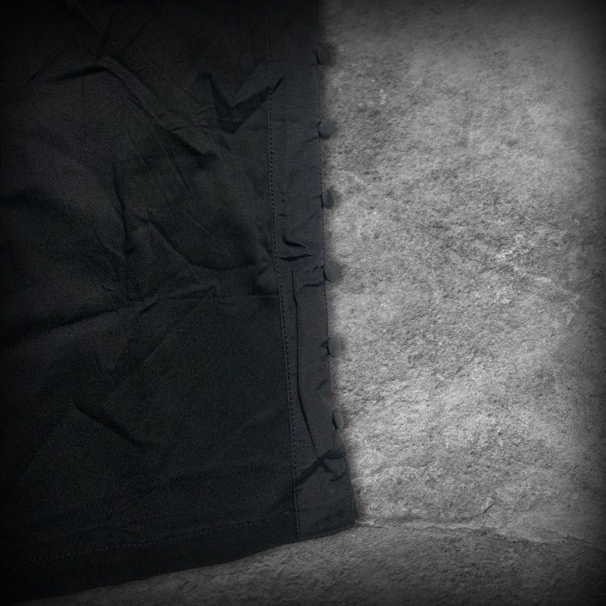 Emporio Armani Emporio Armani Button Hem Tailored Pants Black Size 42 Size 28" / US 6 / IT 42 - 9 Thumbnail