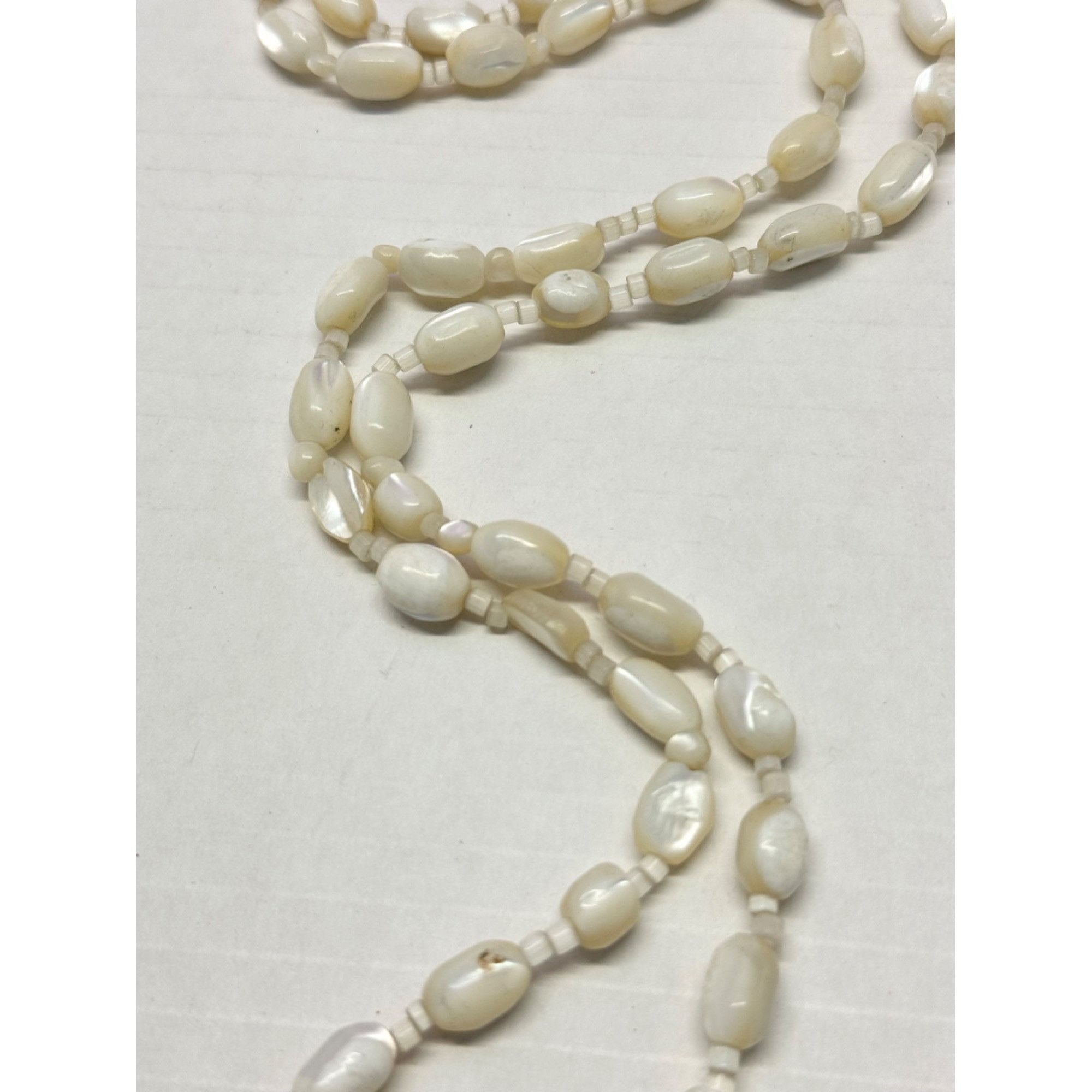 Vintage Vintage estate long mother of pearl MOP beaded necklace Size ONE SIZE - 5 Thumbnail