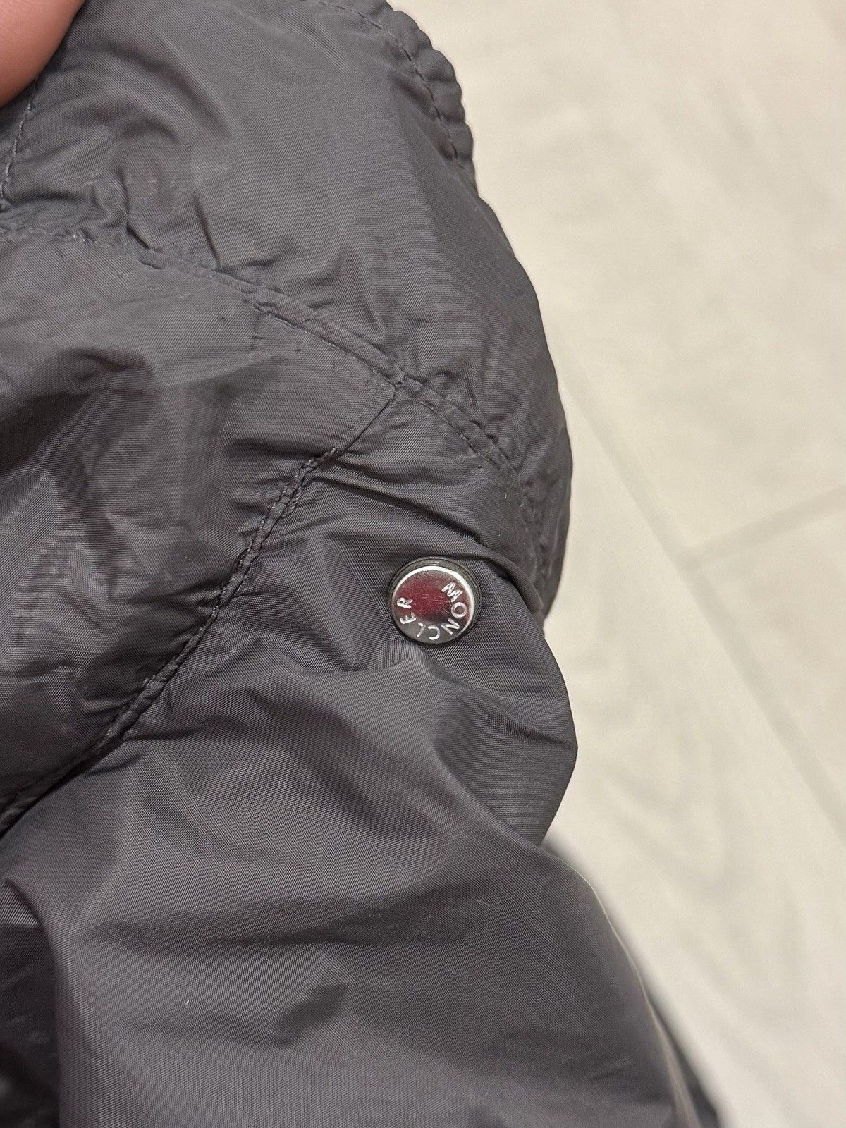 Moncler Vintage Moncler Womens Light Nylon Jacket Rain size 1 Size S / US 4 / IT 40 - 16 Thumbnail