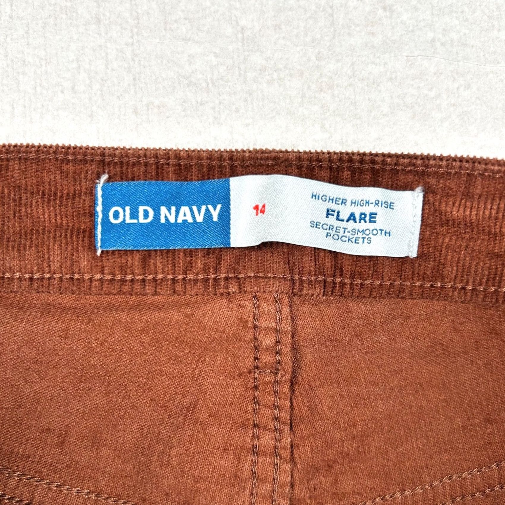 Old Navy Old Navy Womens Corduroy Pants 14 High Rise Flare Amber Brown Bell Bottom Pants Adults Womens High Rise Corduroy Brown 14 Denim Old Navy Women’s Pants Size 24" / US 00 / IT 34 - 4 Thumbnail