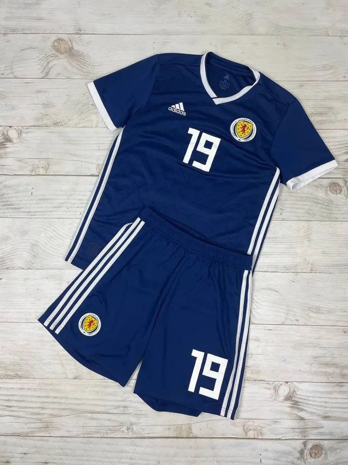 Adidas Adidas Scotland 2017 2019 #19 Home Shirt And Shorts Jersey Size US M / EU 48-50 / 2 - 1 Thumbnail