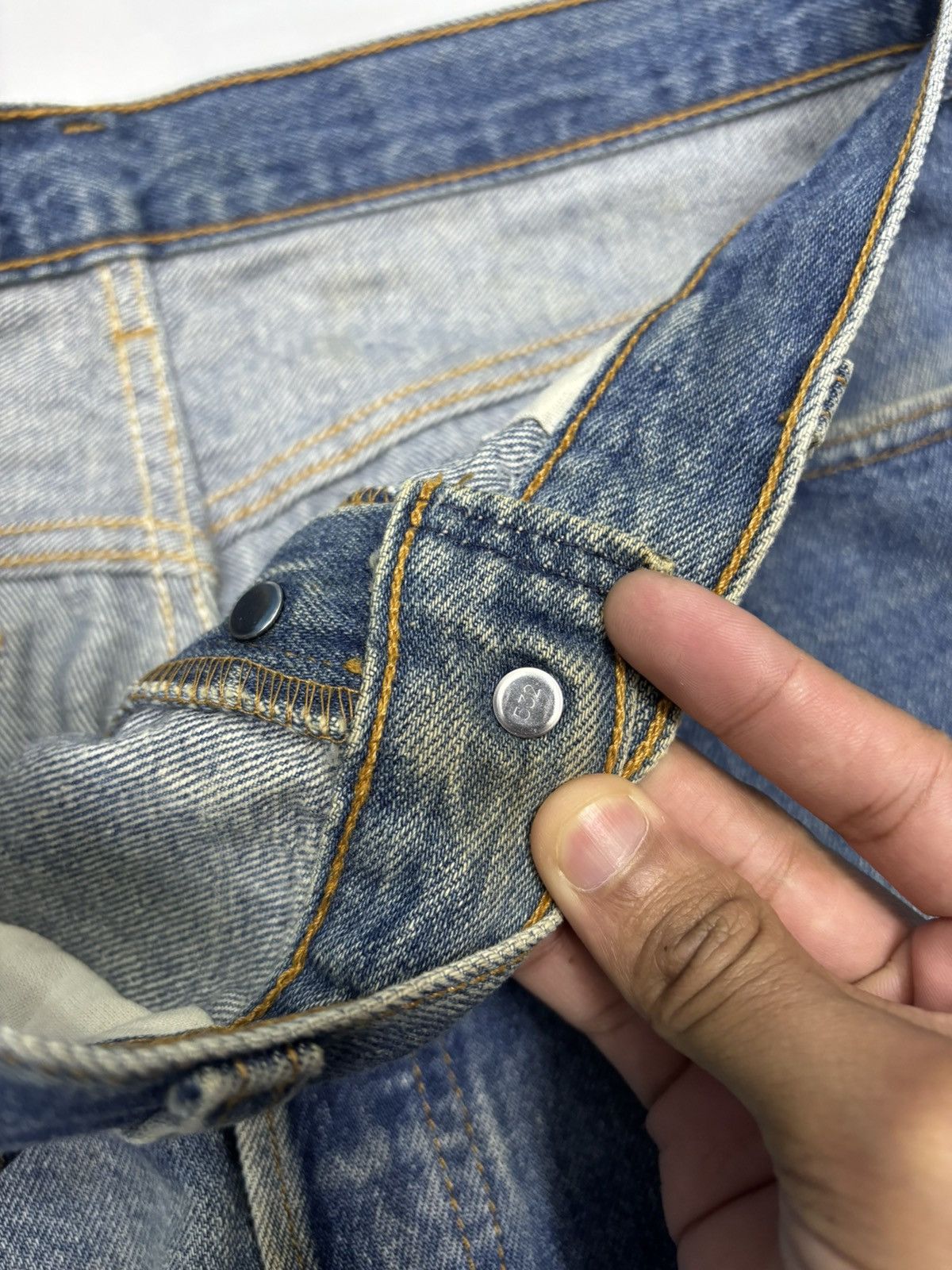 JNCO × Levi's 🔥VTG LEVIS 501 MADE IN USA FADED DISTRESSED DENIM JEANS Size US 34 / EU 50 - 14 Thumbnail