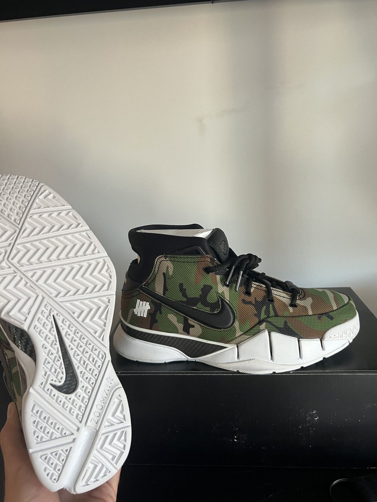 Nike NIKE KOBE 1 PROTRO X UNDEFEATED Size US 7 / EU 40 - 10 Thumbnail