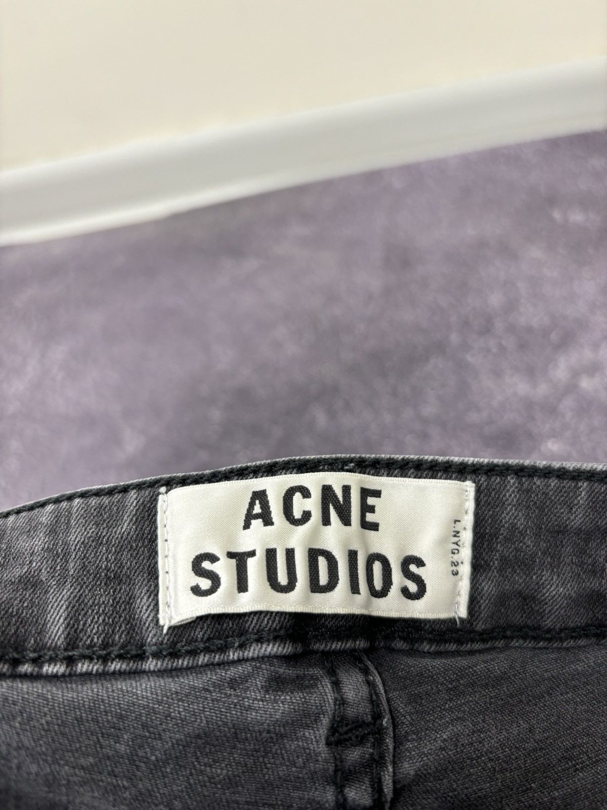 Acne Studios Acne Studios Skin 5 Used Black Women’s Luxury Slim Jeans Size 30" / US 8 / IT 44 - 9 Thumbnail