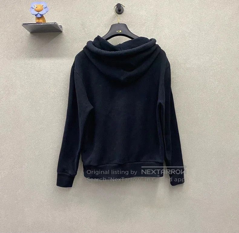 Louis Vuitton Louis Vuitton Black Logo Sweatshirt. Size US XS / EU 42 / 0 - 3 Thumbnail