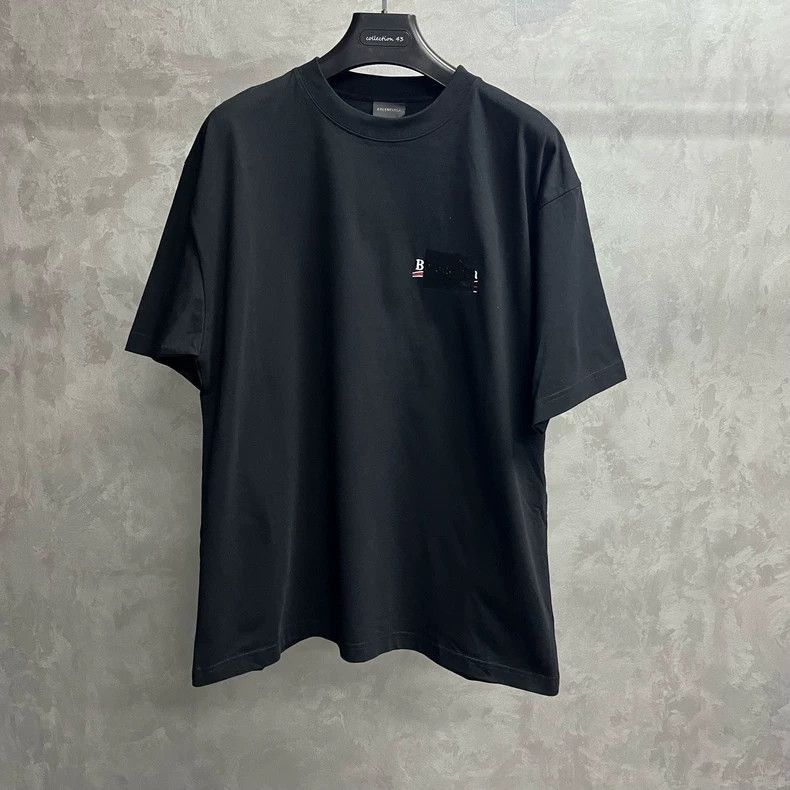 Balenciaga Balenciaga Black solid color logo print covering round neck Size US S / EU 44-46 / 1 - 1 Thumbnail