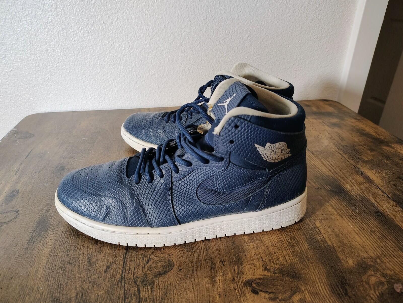 Jordan Brand Nike Air Jordan 1 Retro High Nouveau 'Navy Snake' Sz 8.5 Size US 8.5 / EU 41-42 - 2 Thumbnail