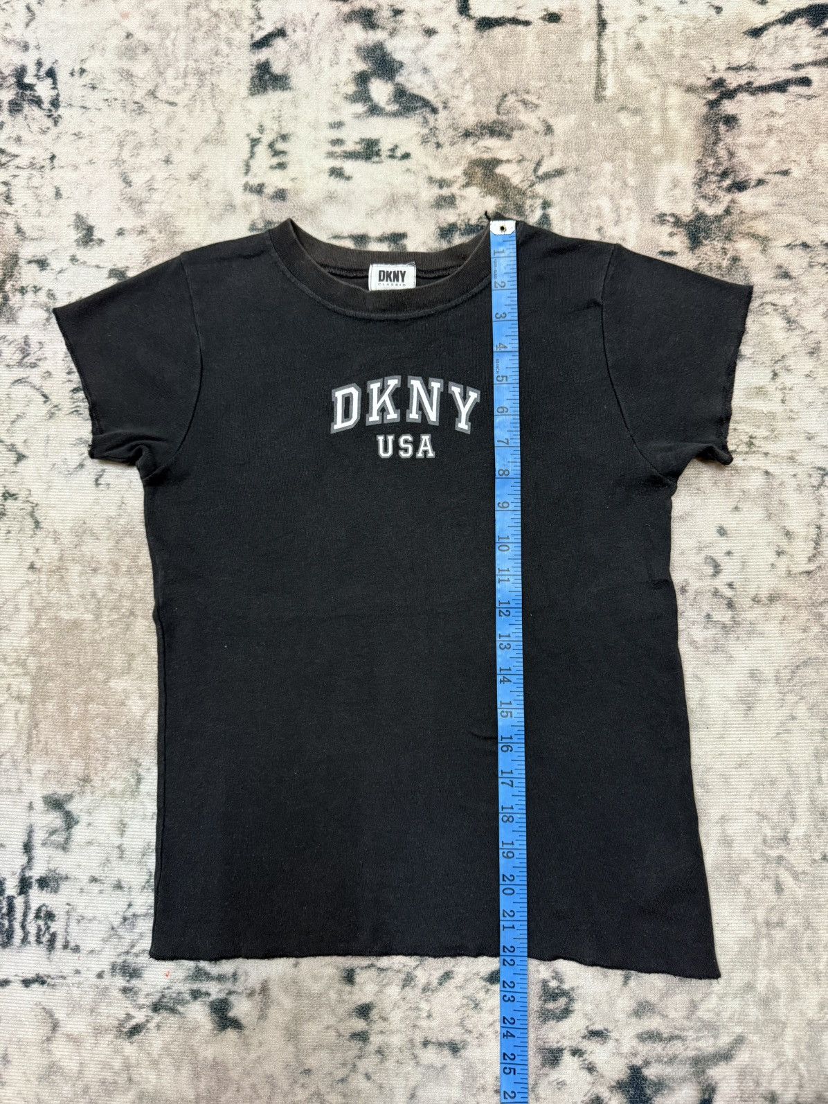 DKNY × Designer × Vintage Vintage DKNY USA Round Neck Short Sleeve Tshirt Size XXS / US 00 / IT 34 - 12 Thumbnail
