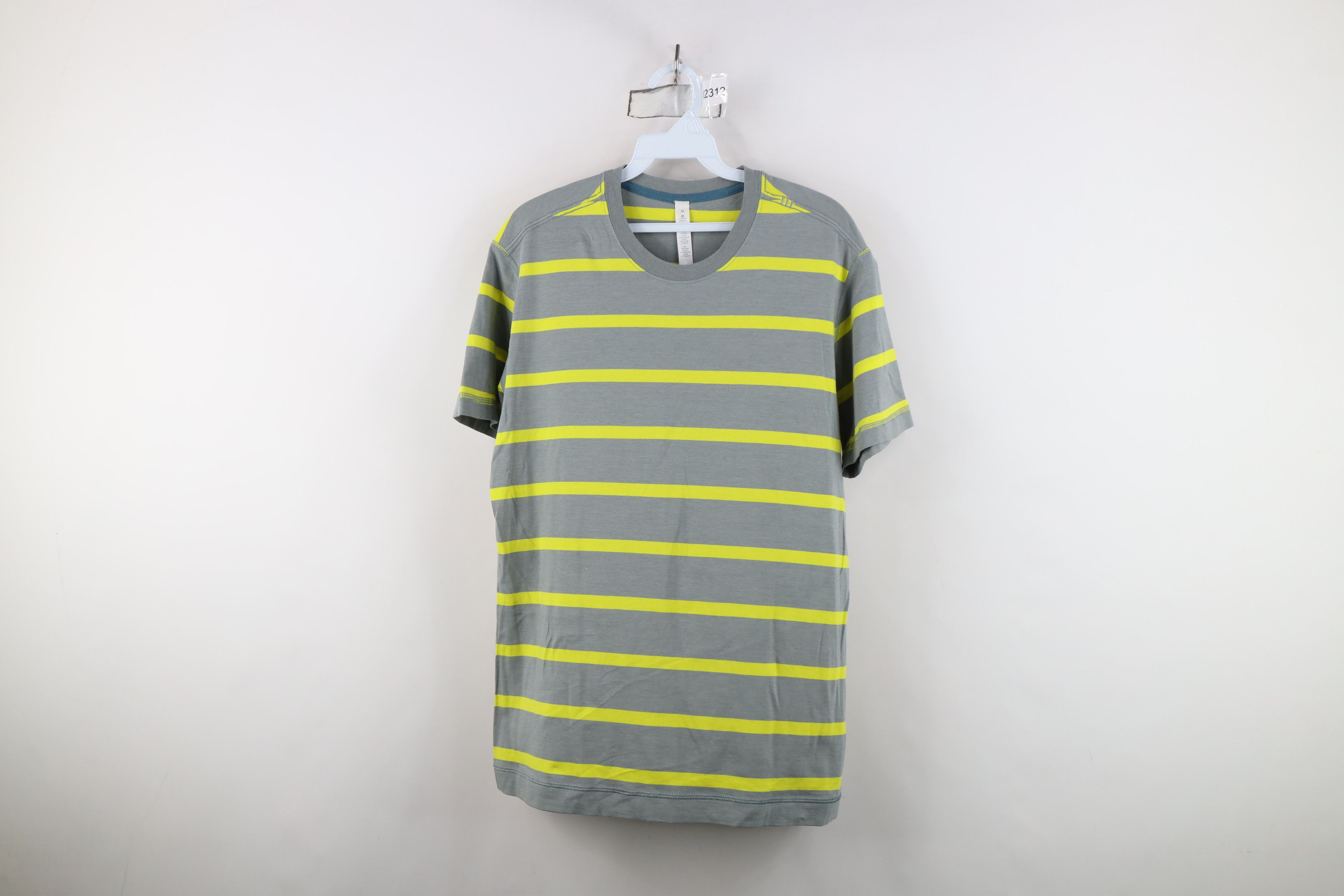 Lululemon Lululemon Color Block Basic 5 Year Short Sleeve T-Shirt Size US M / EU 48-50 / 2 - 1 Thumbnail