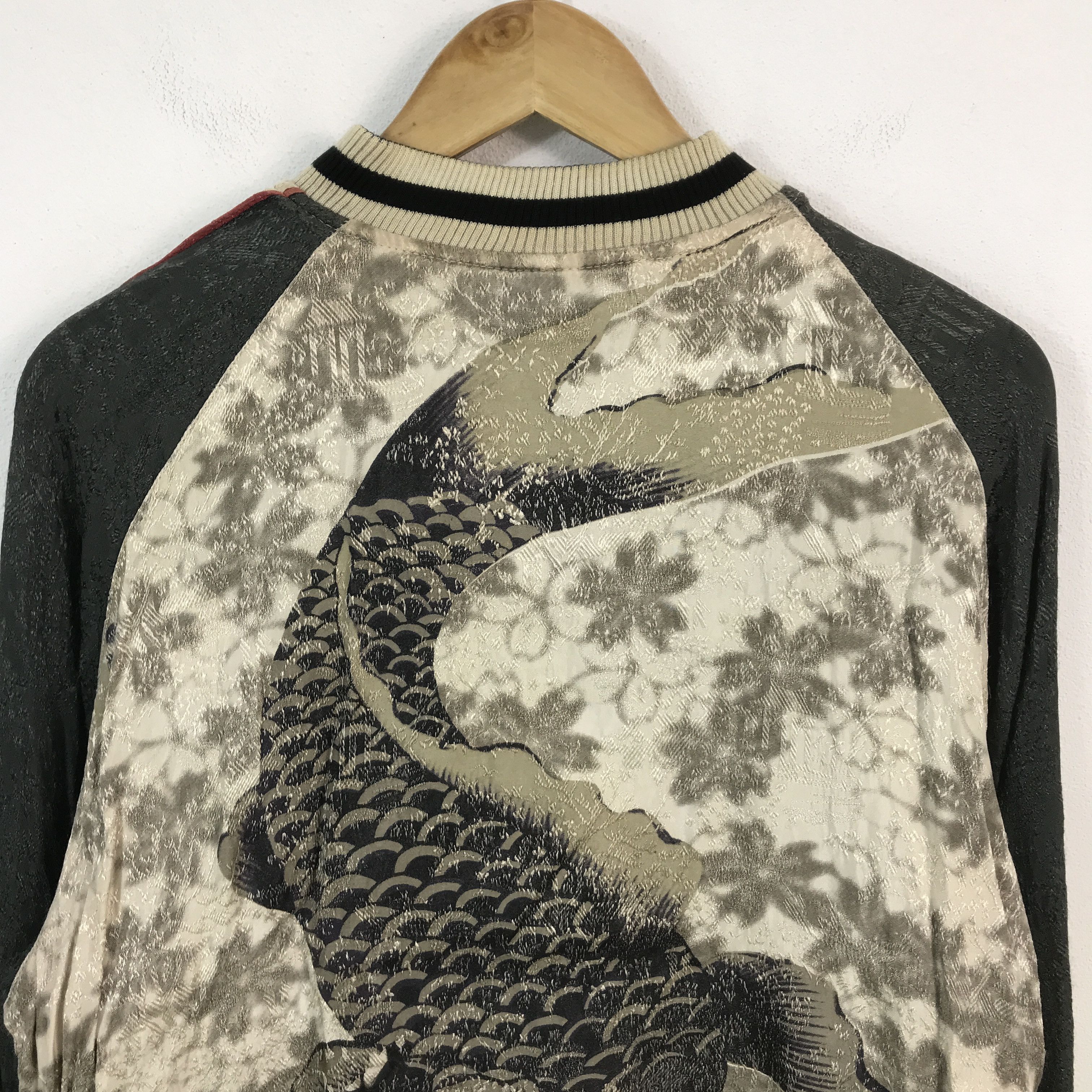 Japanese Brand Japanese brand Sukajan fish koi Japan design jacket Size US L / EU 52-54 / 3 - 4 Thumbnail