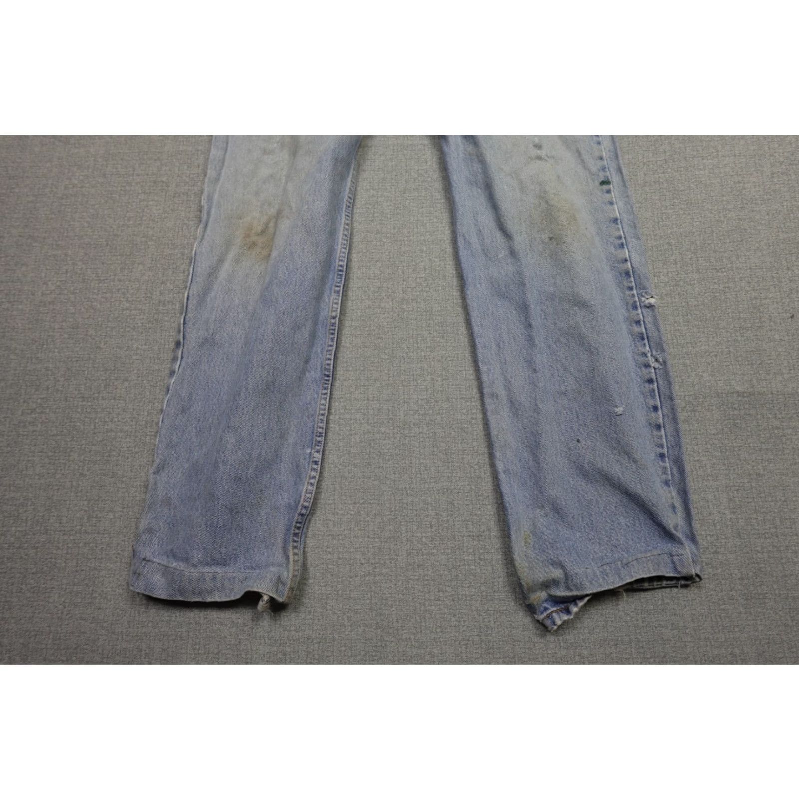 Levi's VINTAGE Levi's 550 Jeans Men 36x34 Blue Relaxed Fit Light Wash 90s Grunge Mens Size US 36 / EU 52 - 3 Thumbnail