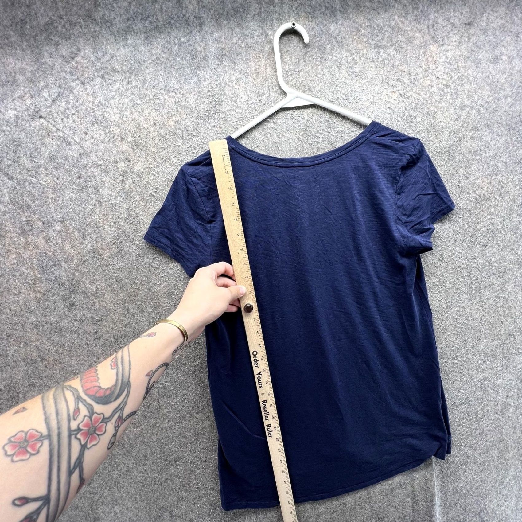 Lilly Pulitzer Lilly Pulitzer Shirt Womens Small Blue Pima Cotton V Neck Short Sleeve Tee Top Size S / US 4 / IT 40 - 3 Thumbnail