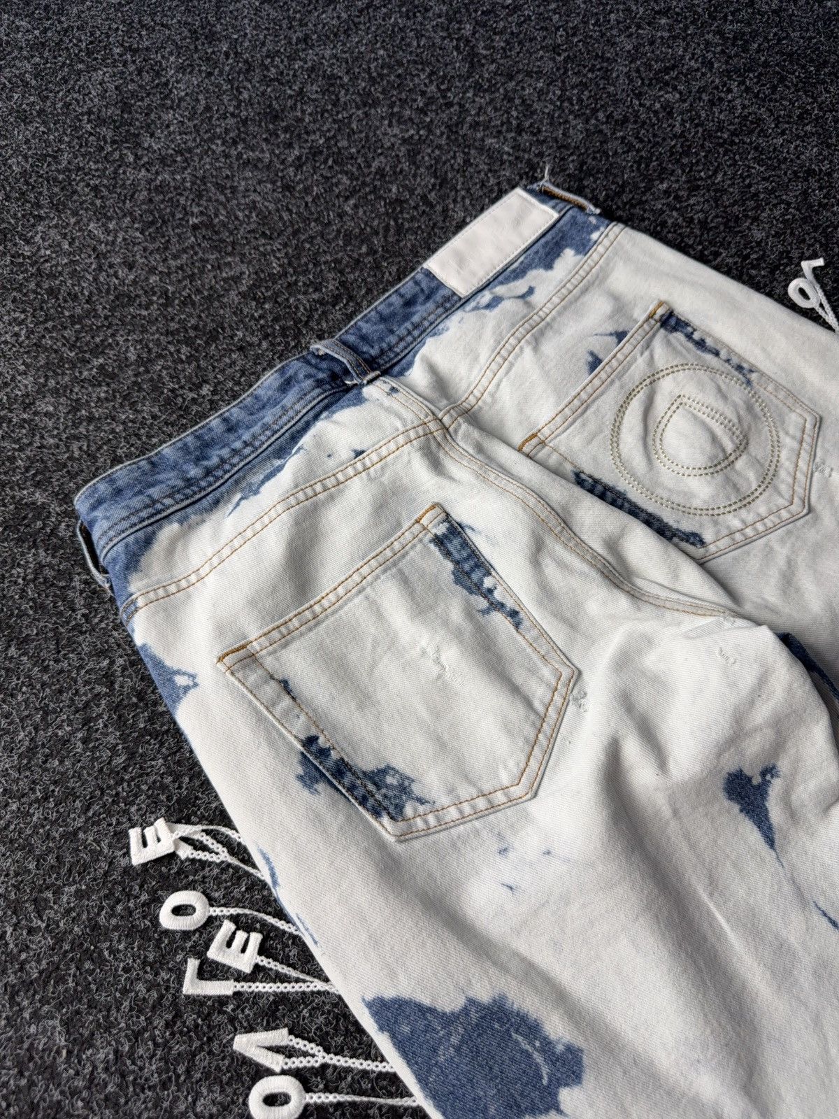 Designer × Desigual Desigual Bleached Lace-Up Jeans with Letter Embroidery Size 28" / US 6 / IT 42 - 13 Thumbnail