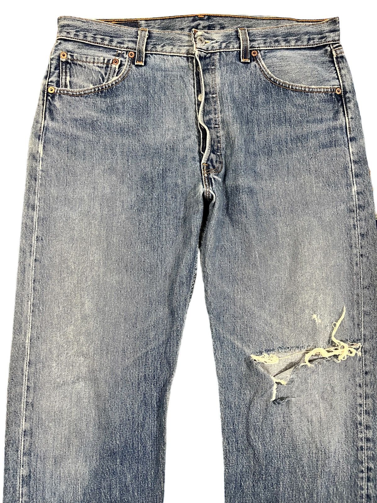 Levi's Vintage 90’s Levi’s 501 Distressed Denim Size US 33 - 2 Thumbnail